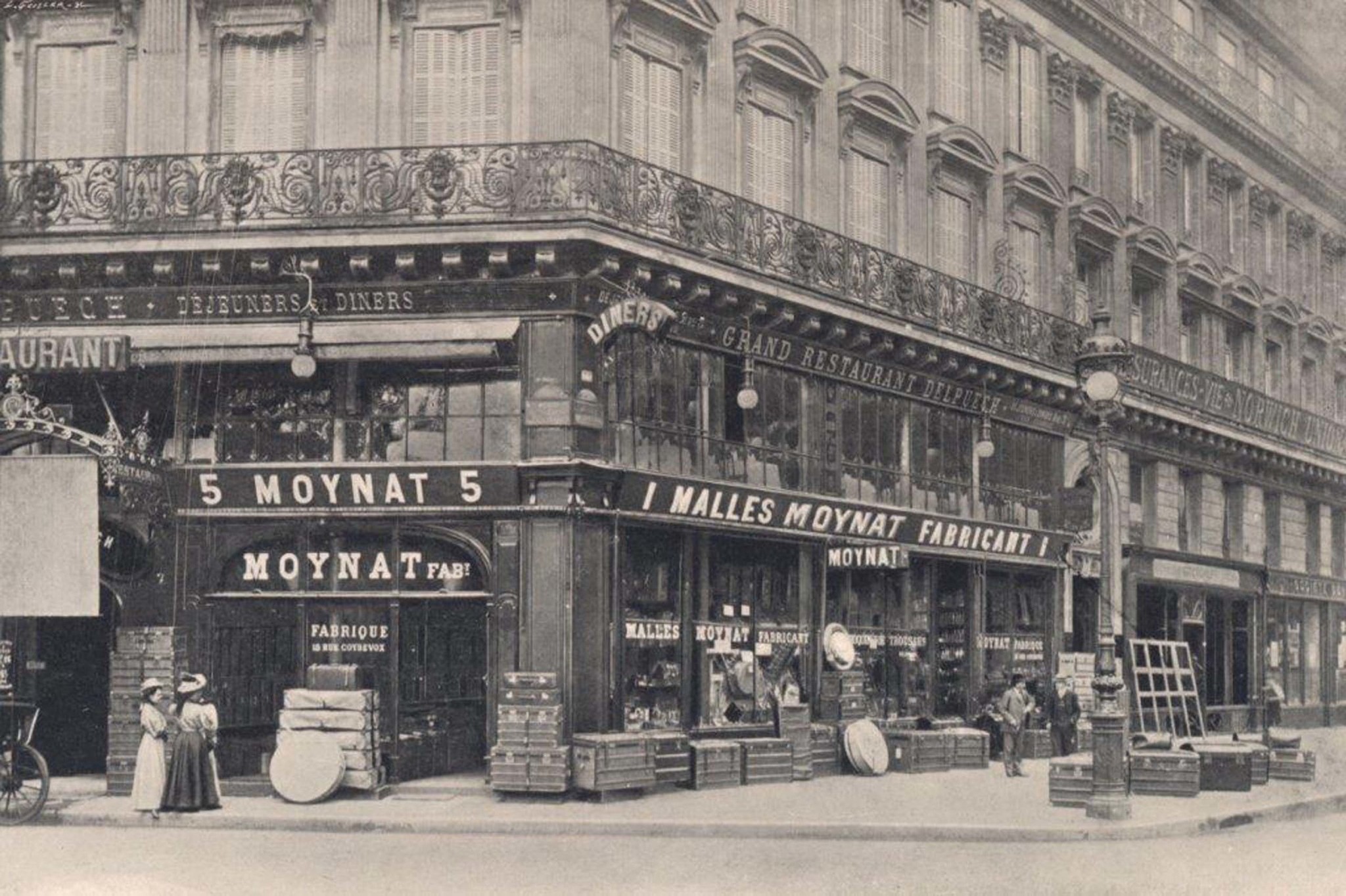 Old boutique. Париж 1907. Авеню опера Париж. Moynat. Лучшие отели Испании в 1907 году.
