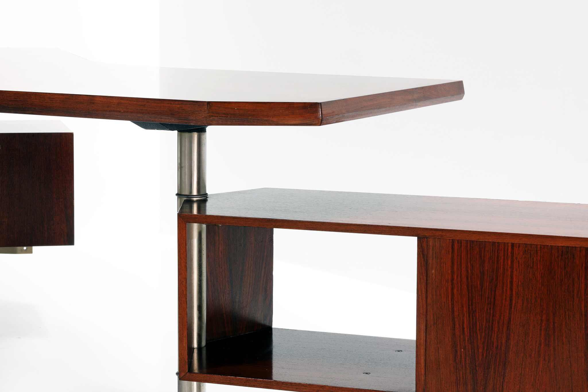 Vintage Osvaldo Borsani desk for Tecno 1956 in rosewood