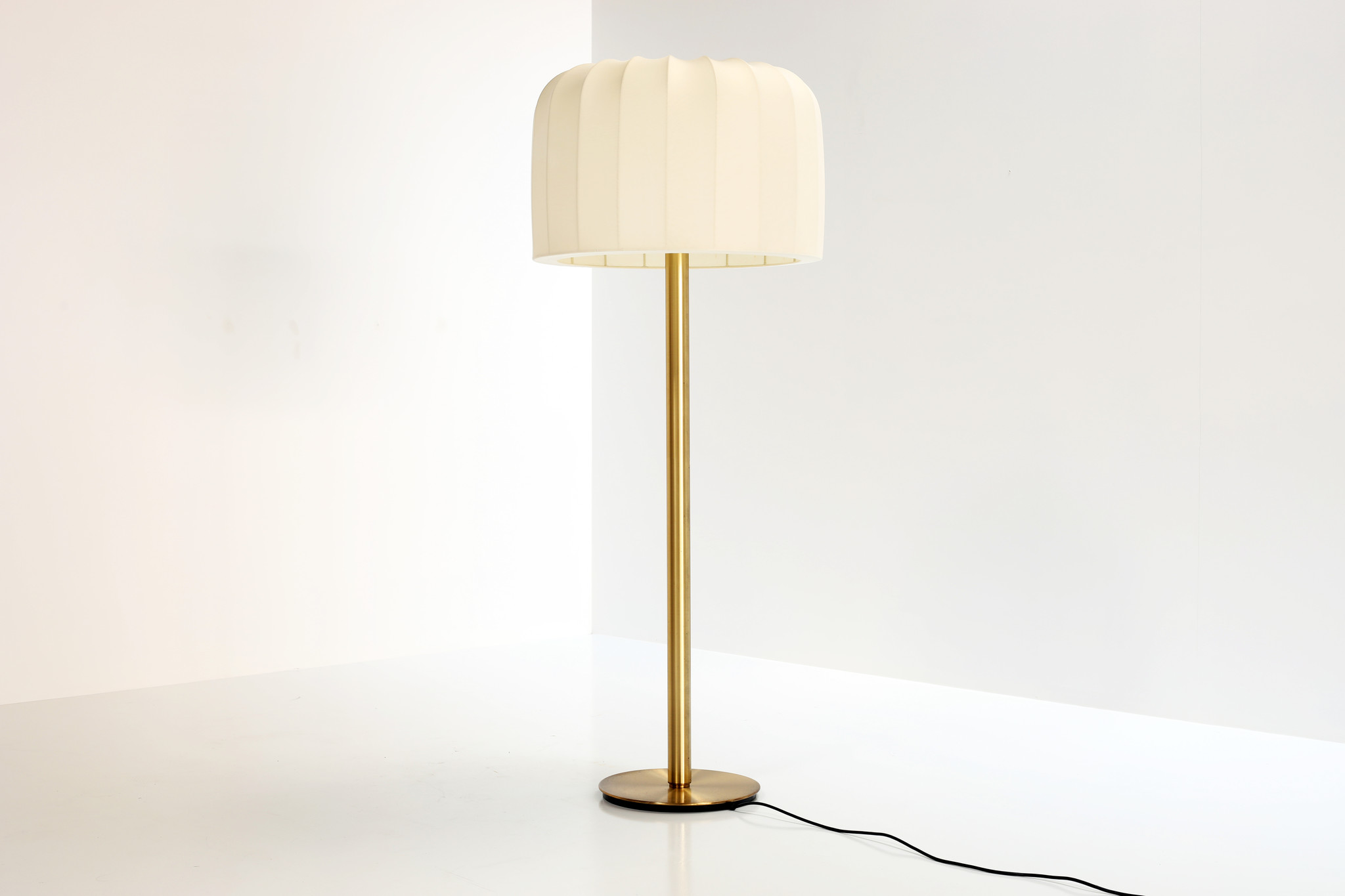Vintage brass floor lamp with fabric lampshade, 1970's
