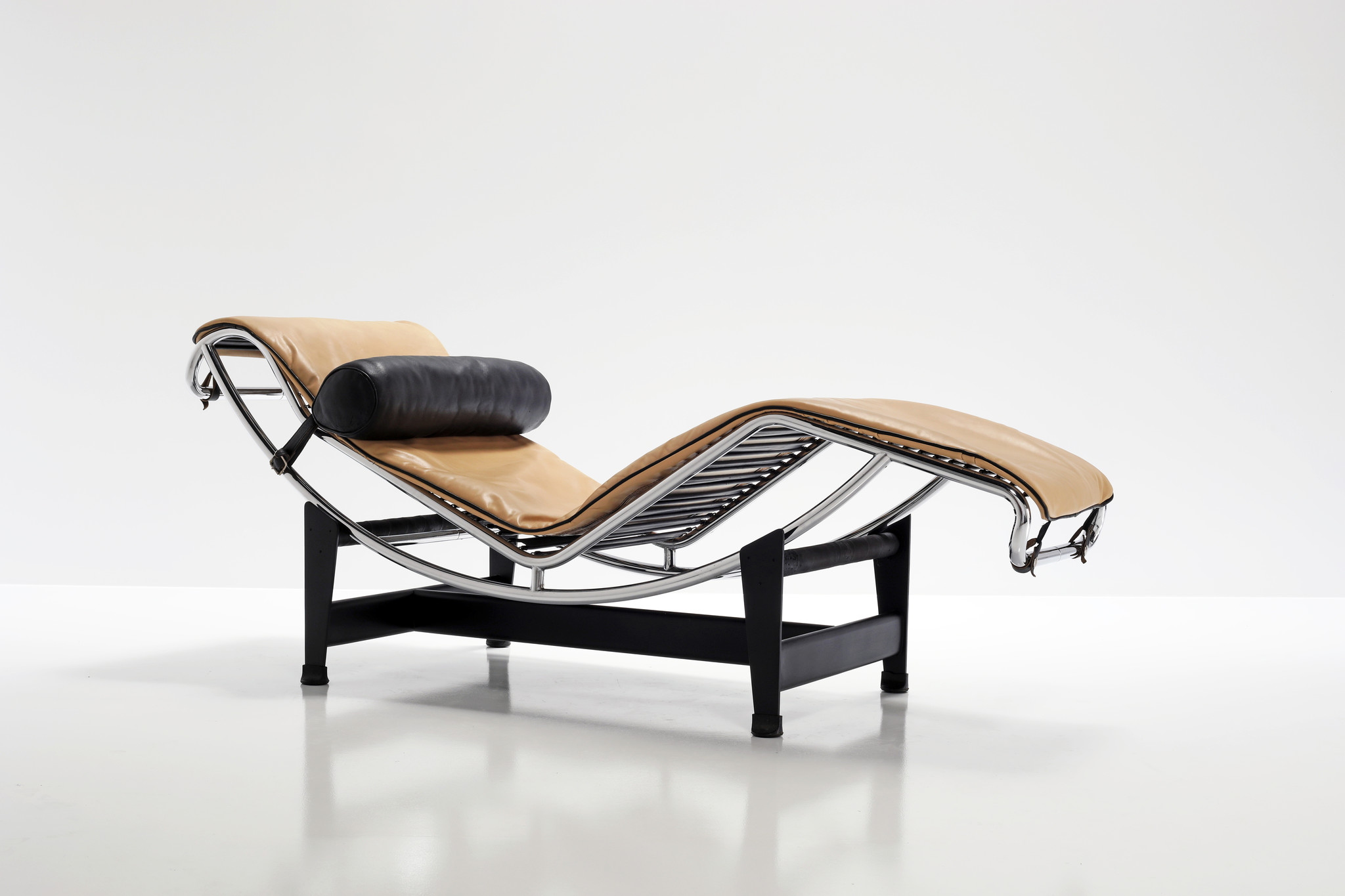 Chaise Longue designed by Le Corbusier LC4 for Cassina, 1970's