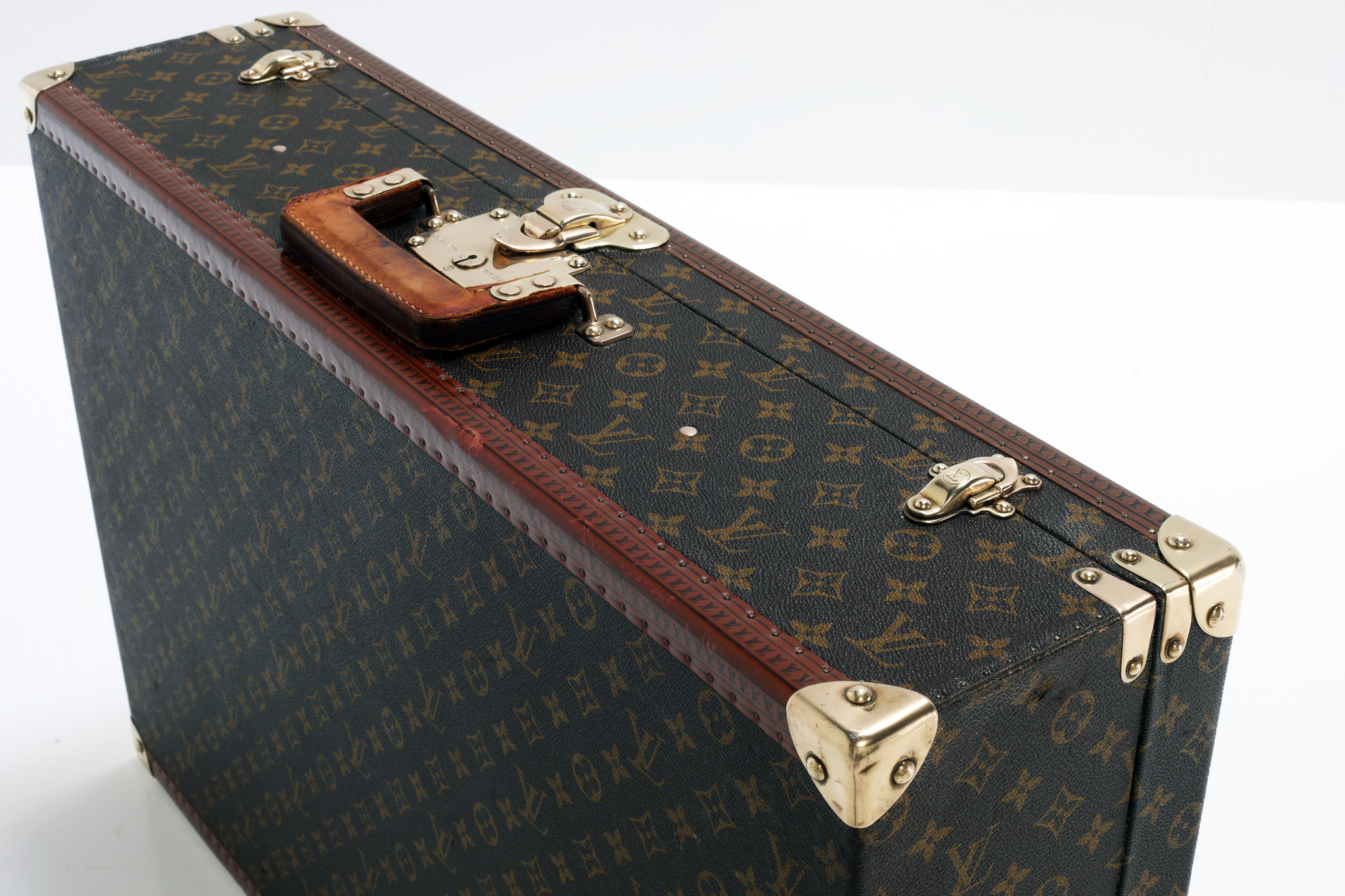 Louis Vuitton "Bisten" suitcase