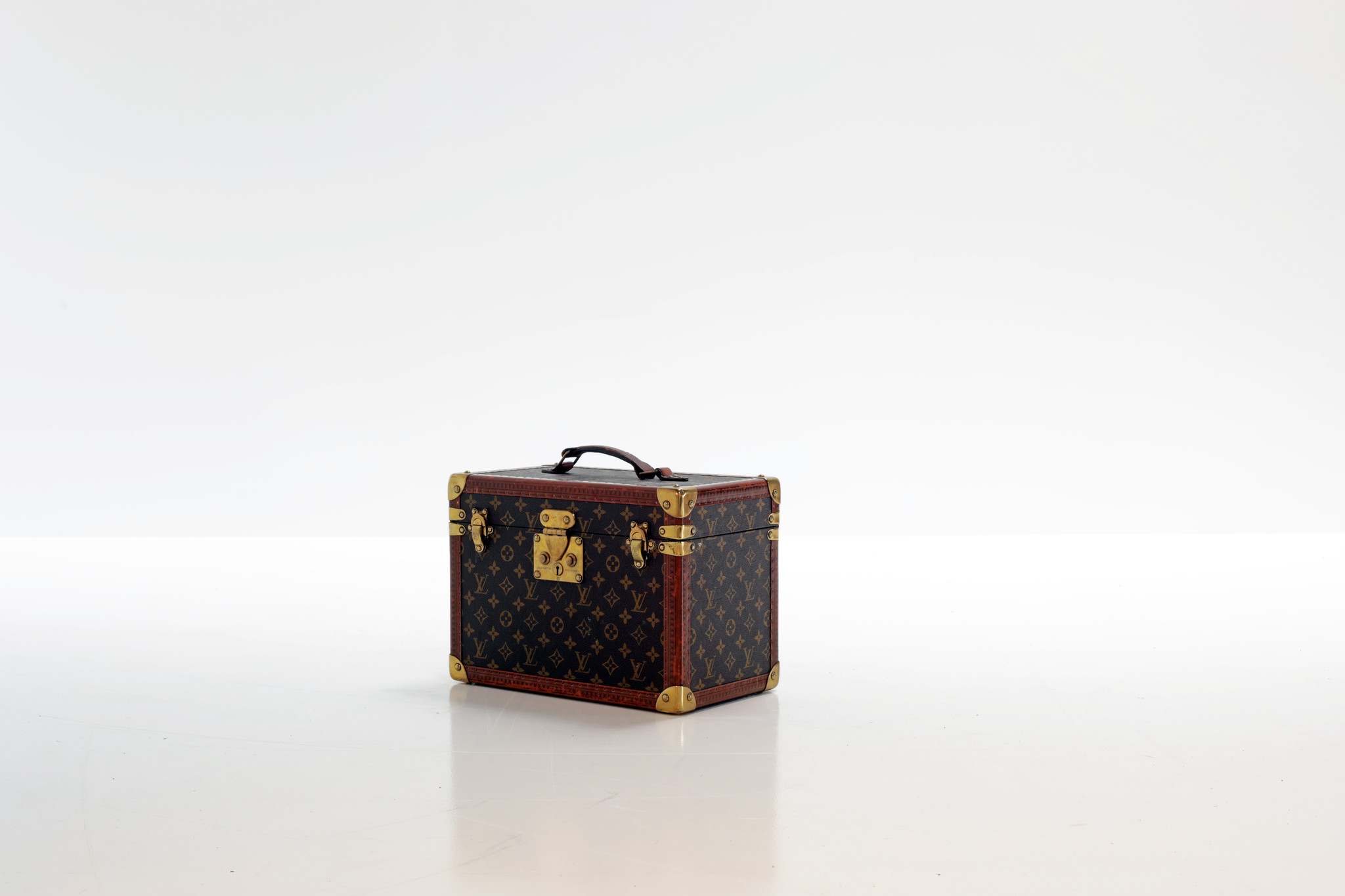 Louis Vuitton : Des Nouvelles Valises Avec Monogramme