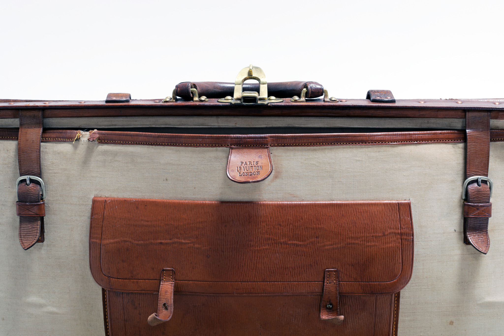 Louis Vuitton "Expandable Suitcase" in natural leather, 1910