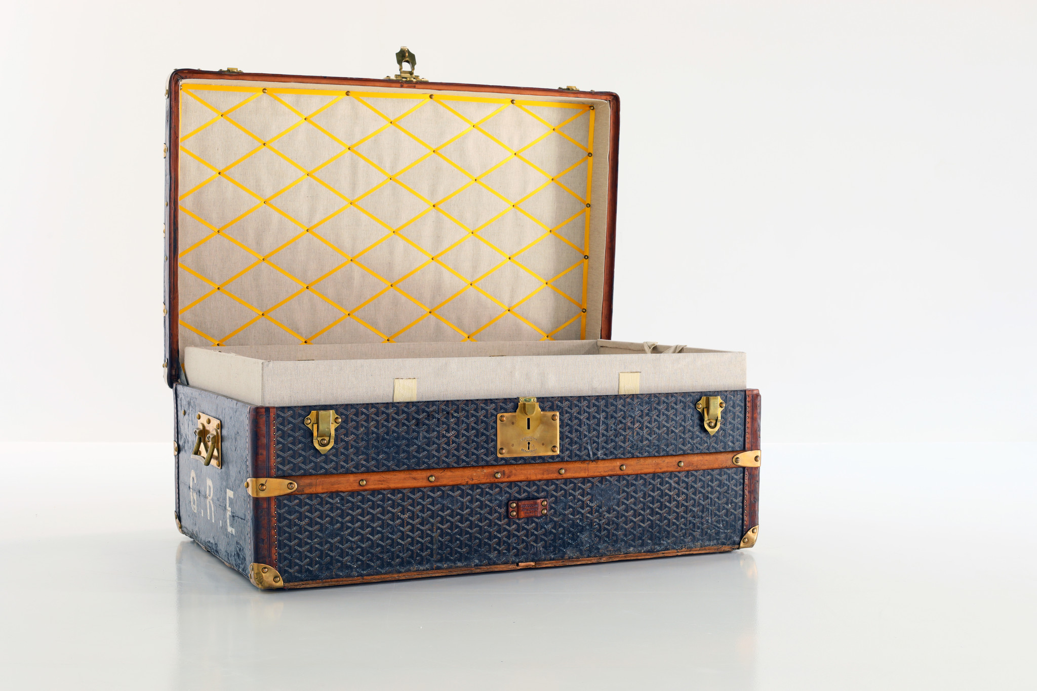 Goyard suitcase from Belgian consulate in Beijing