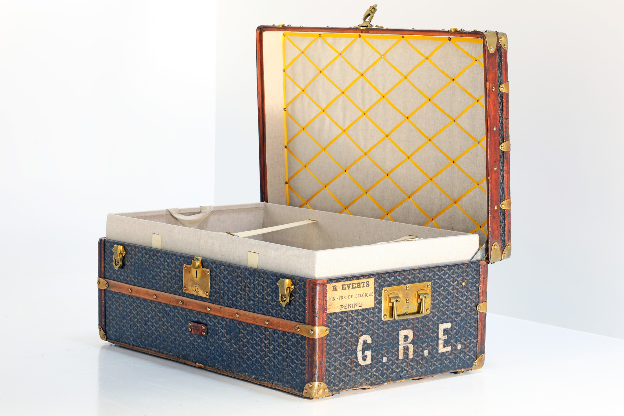 Goyard suitcase from Belgian consulate in Beijing