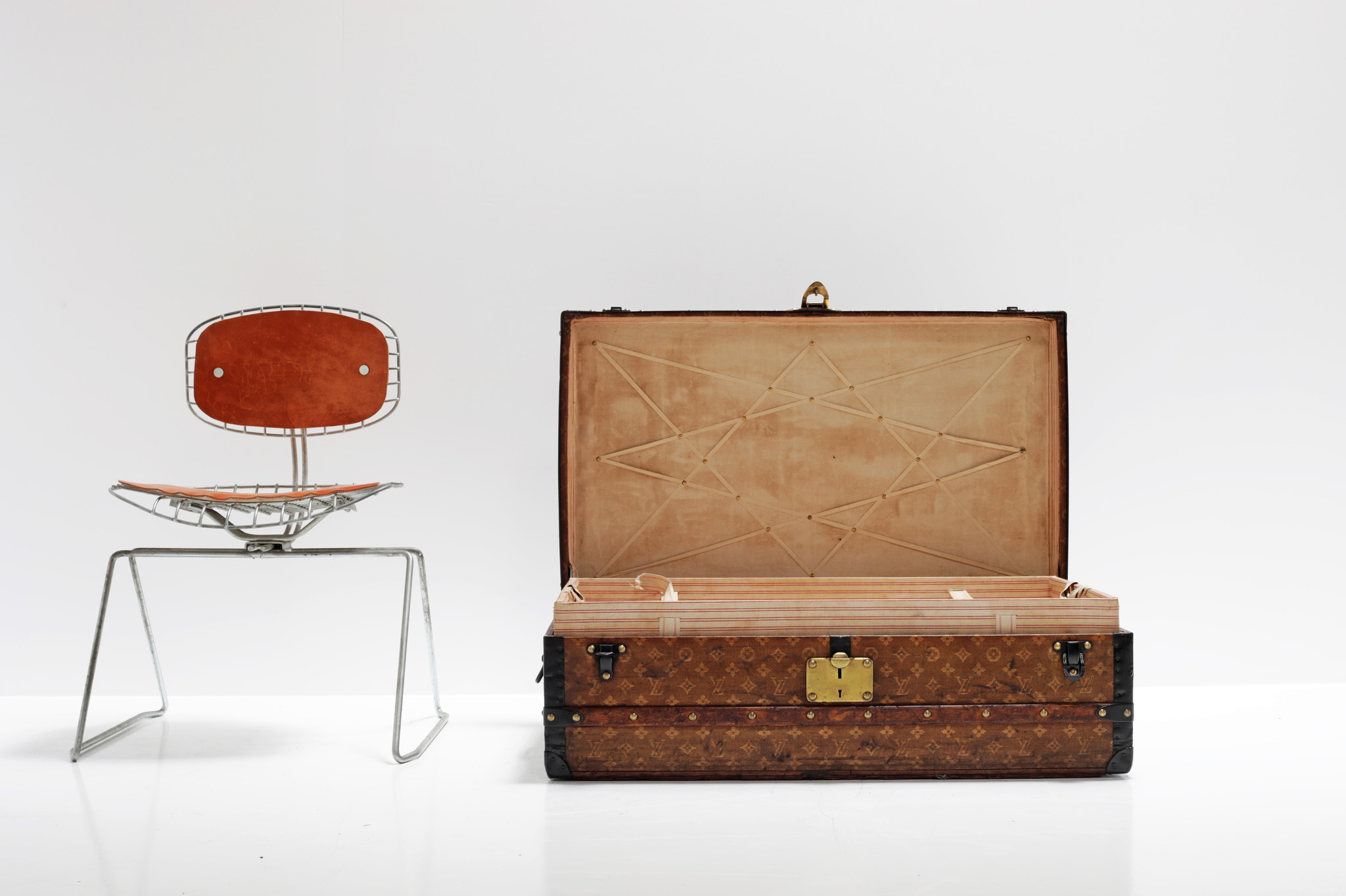 Louis Vuitton suitcase, 1896 with woven monogram