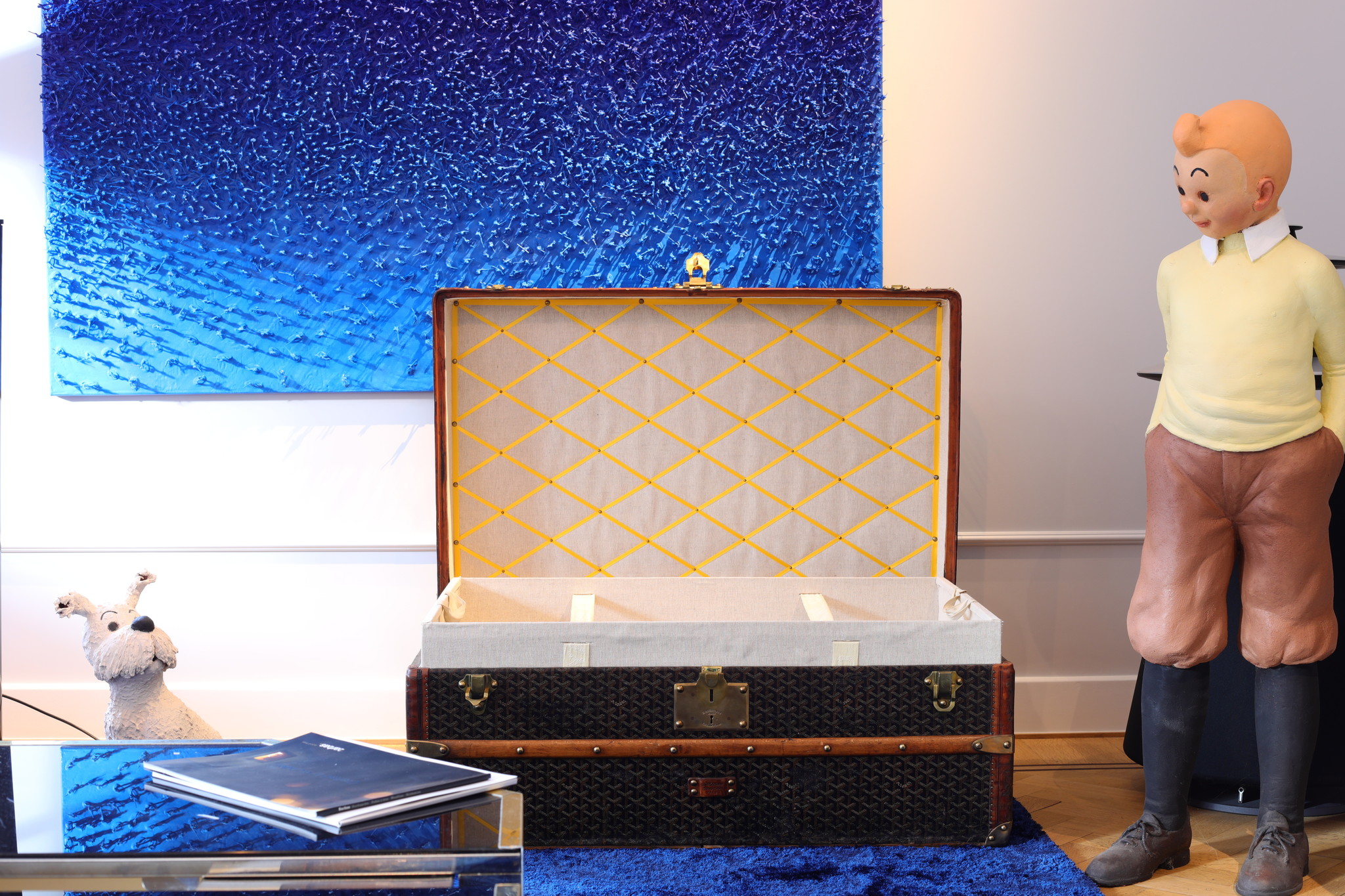 Goyard suitcase from Belgian consulate in Beijing