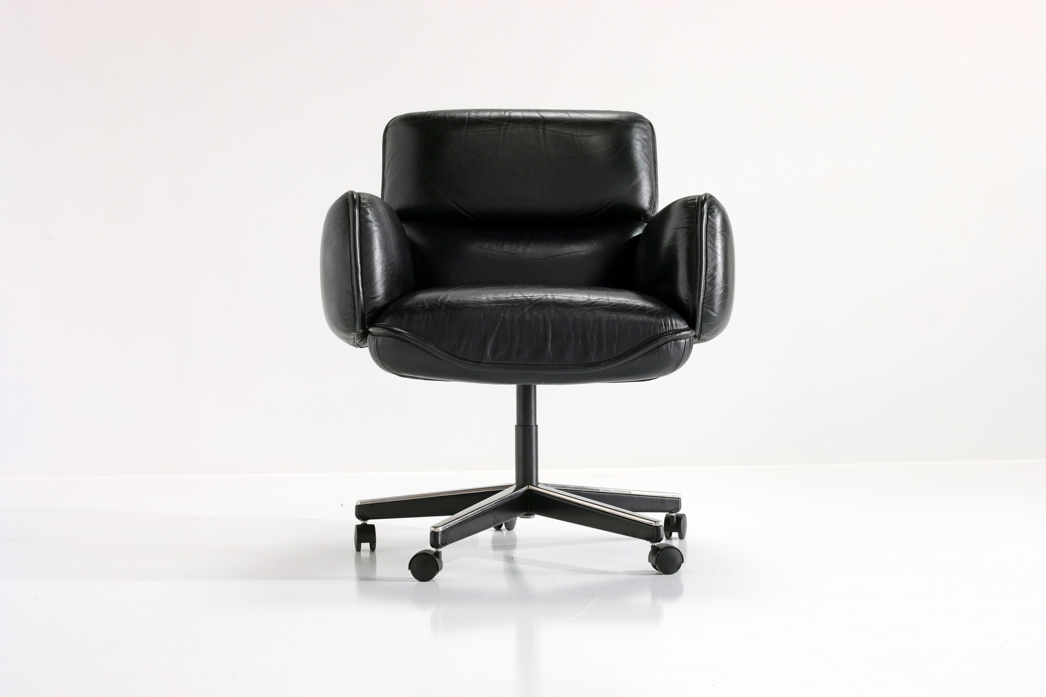 Otto Zapf Executive Chair for Koll International, 1973