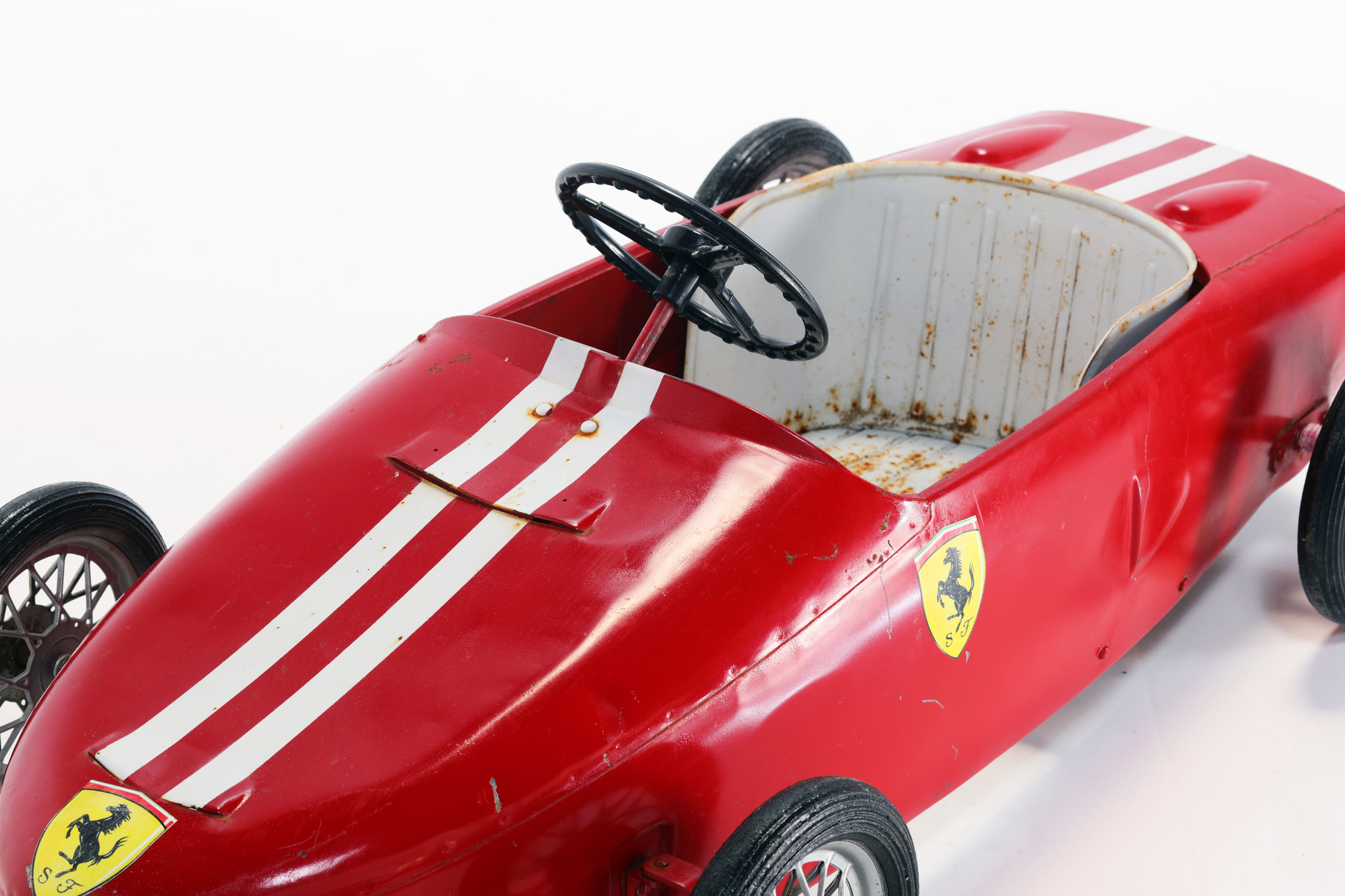 Voiture à pédales d'origine Ferrari "nez de requin", 1961