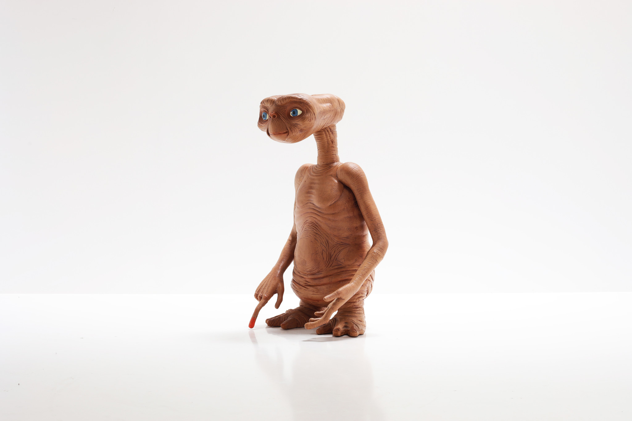 Original life size ET produced by Universal studio for Neca