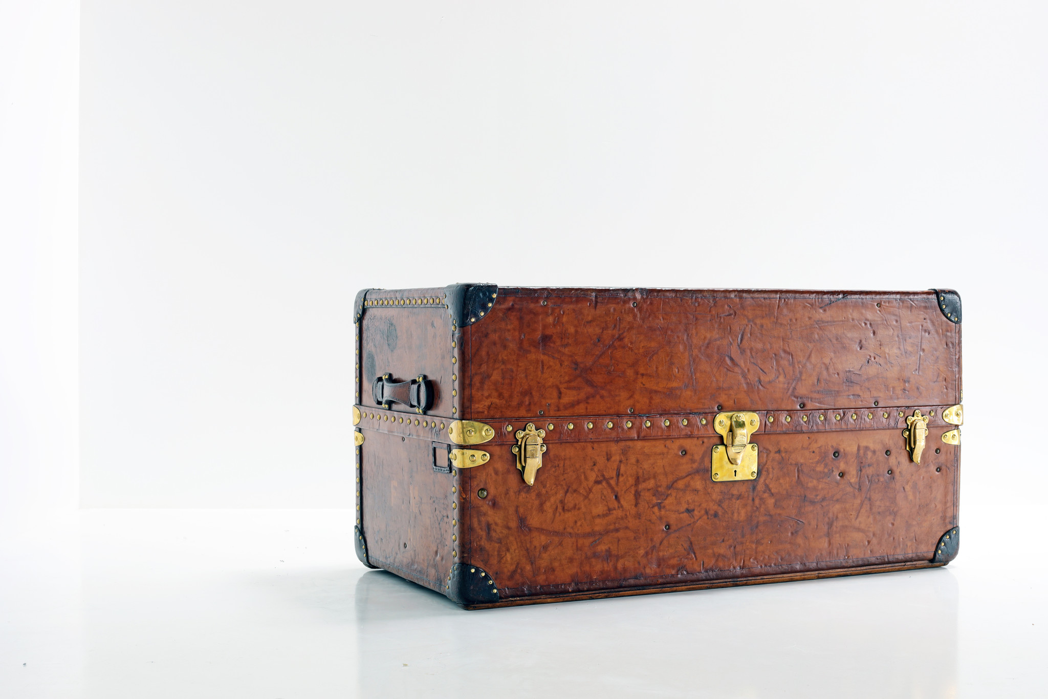 Leather Louis Vuitton wardrobe trunk, 1920's