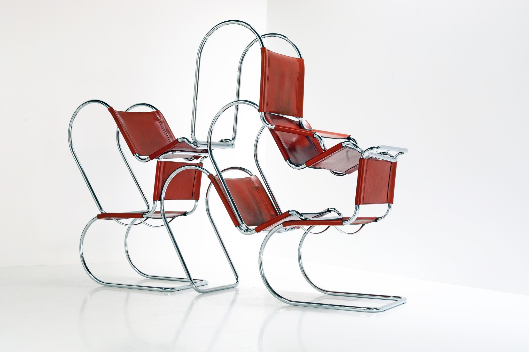 Ensemble de chaises Mies van der rohe MR10 pour Fasem, années 1980