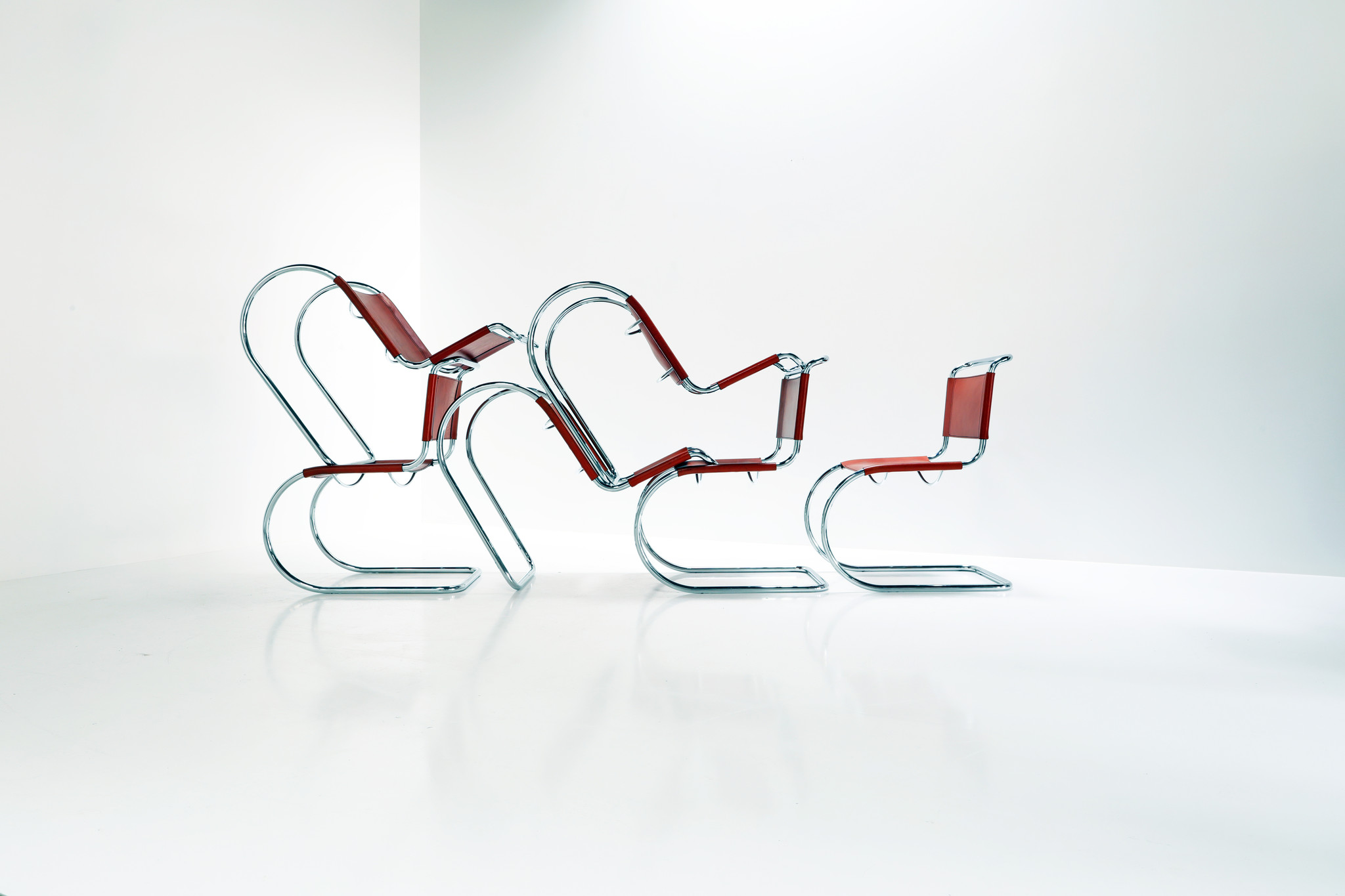 Ensemble de chaises Mies van der rohe MR10 pour Fasem, années 1980