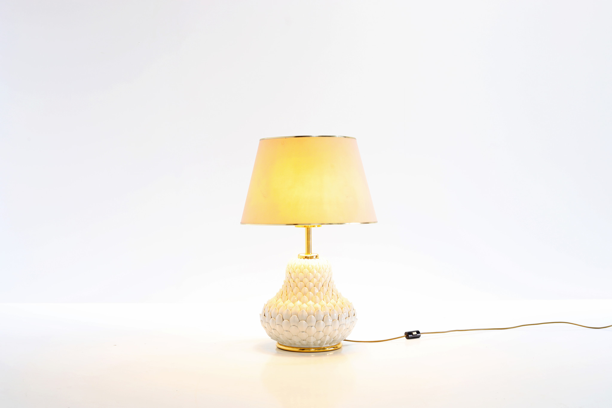 Beautiful French ceramic table lamp with brass, 1960s