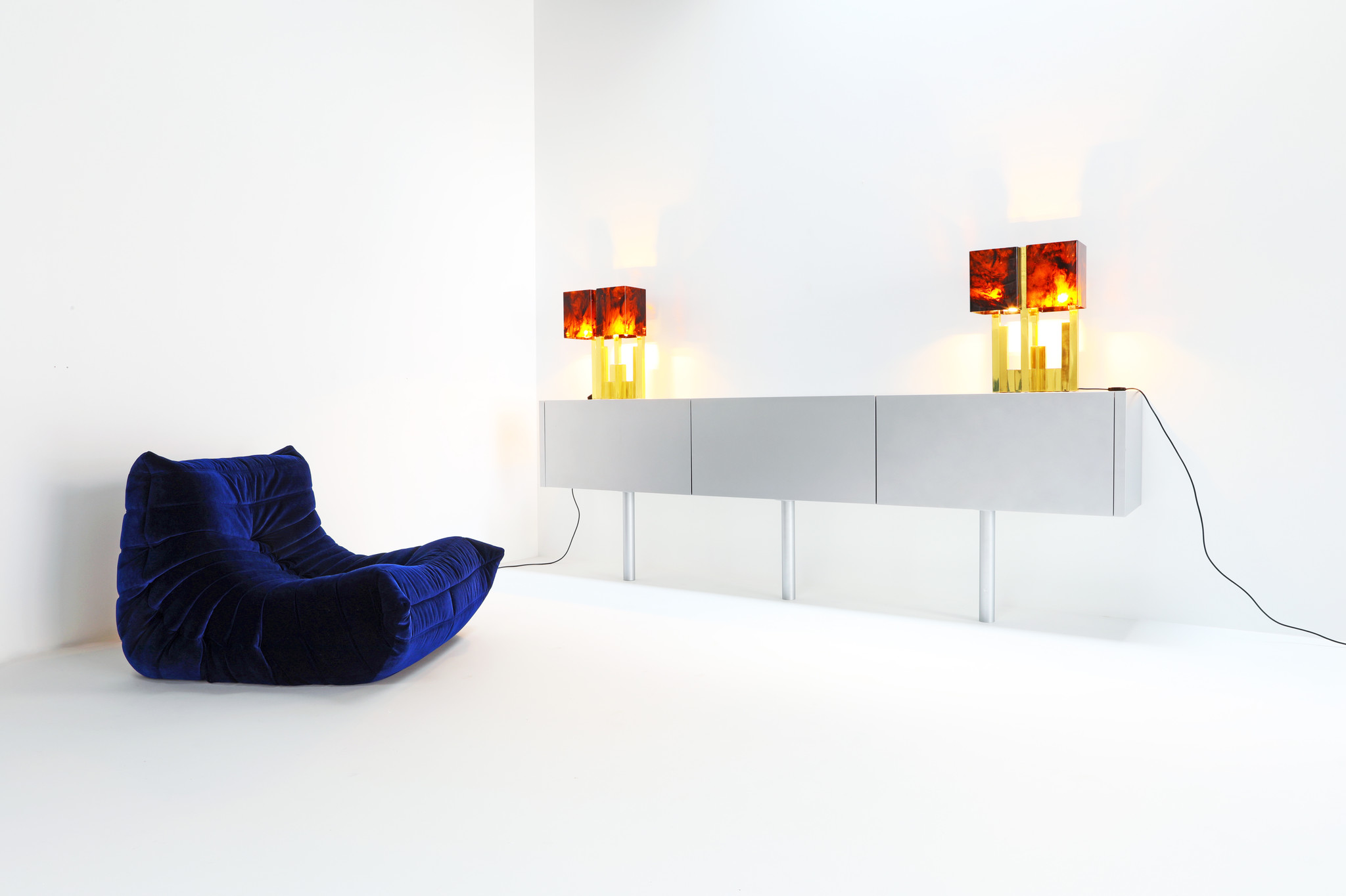 Club Original Ligne Roset Togo avec repose-pieds assorti