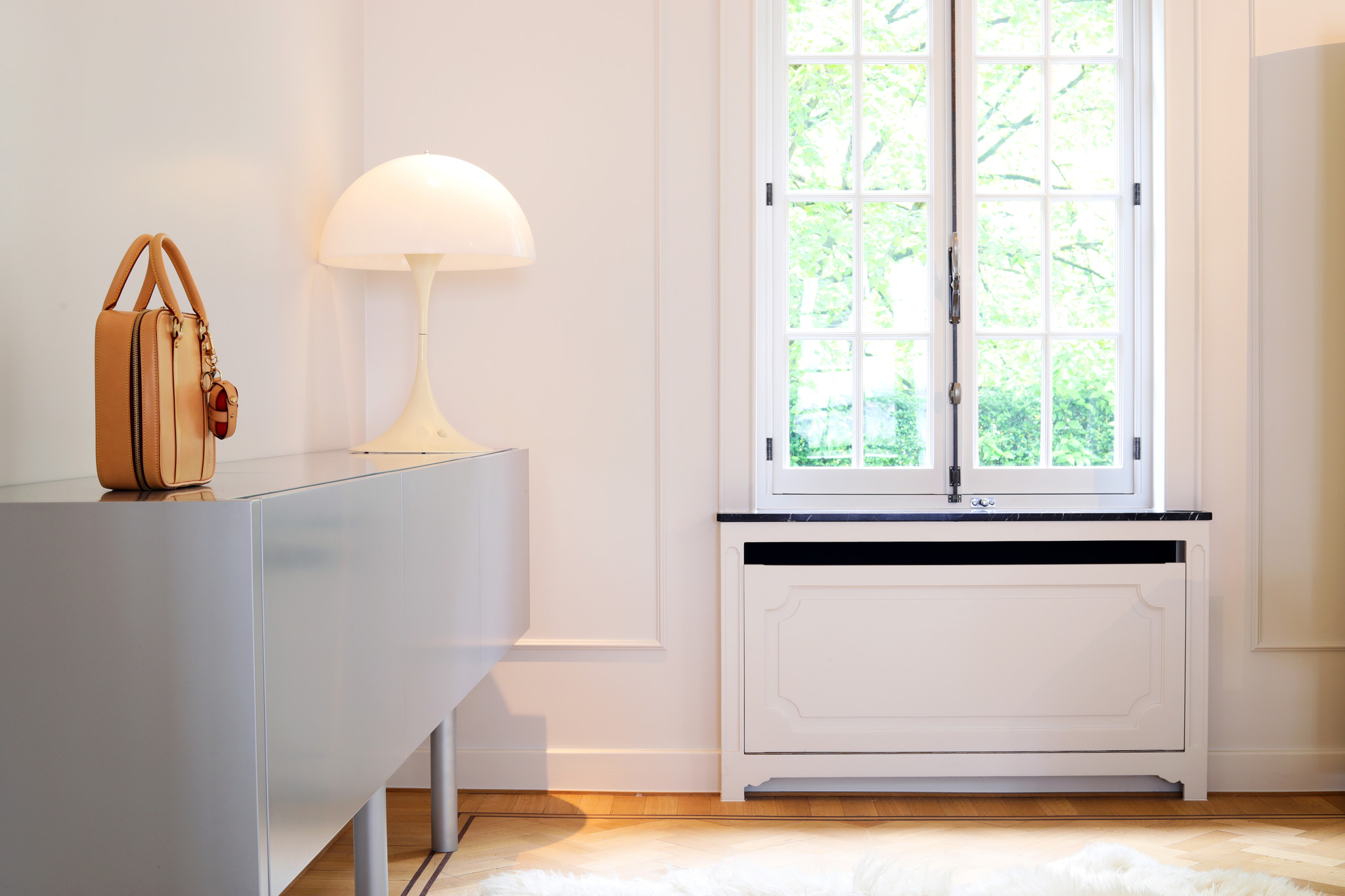 Jo Crepain Sideboard in Alu look manufactured by Timber NV