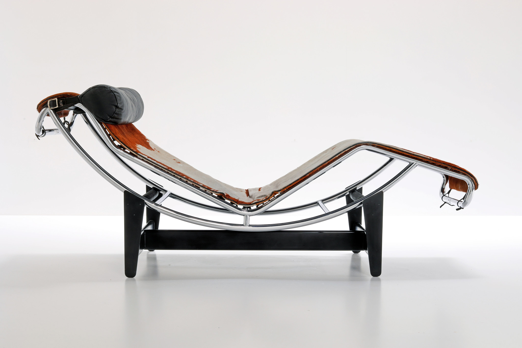 VINTAGE LE CORBUSIER CHAISE LONGUE LC4, 1970's