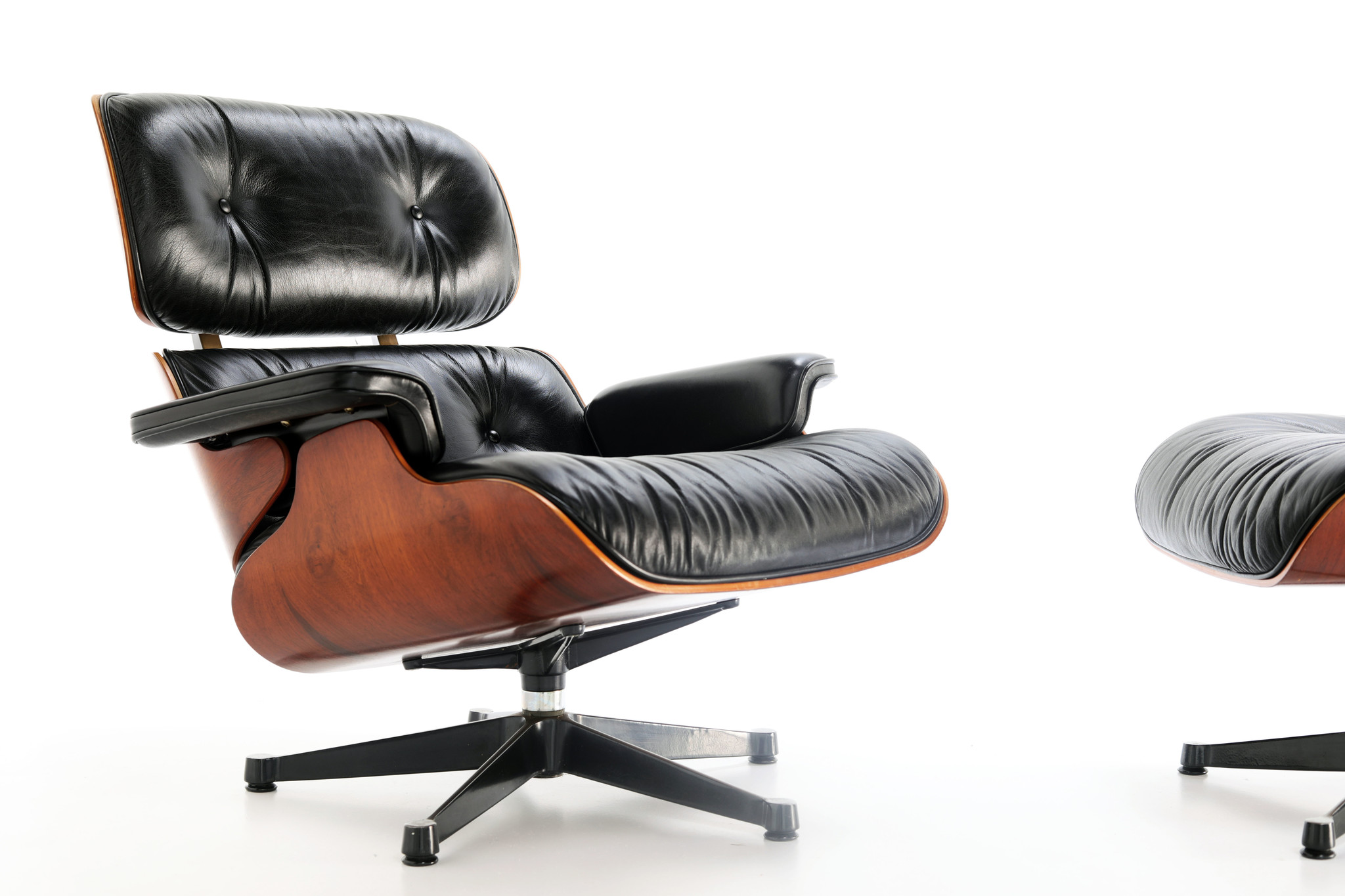 VINTAGE EAMES LOUNGE CHAIR & OTTOMAN VITRA, 1980'S