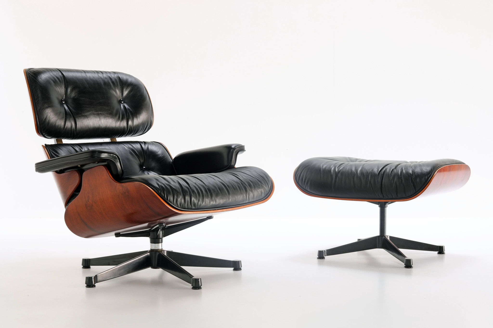 VINTAGE EAMES LOUNGE CHAIR & OTTOMAN VITRA, 1980'S