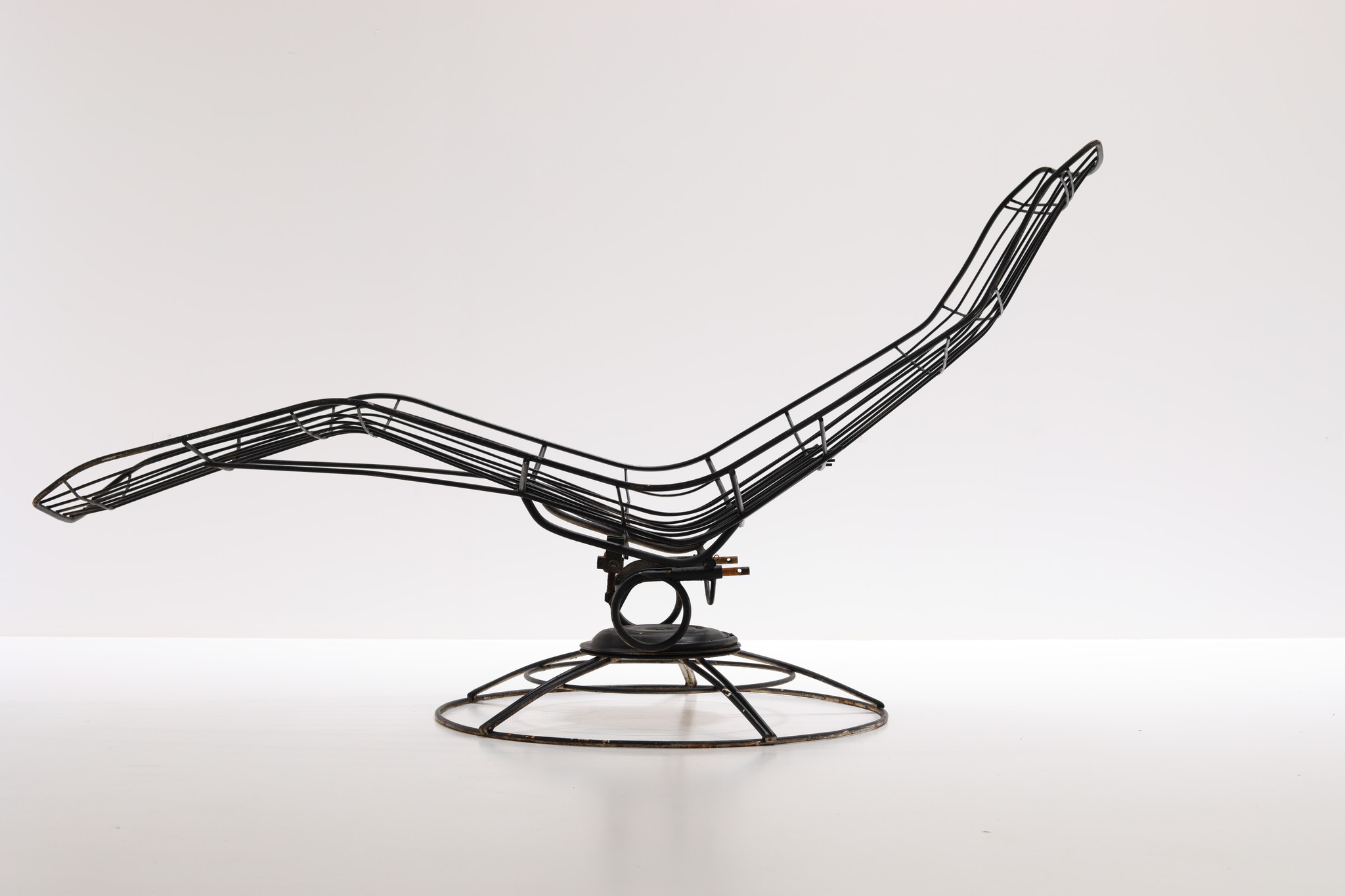 Vintage Lounge rocking chair made of steel wire, 1950's