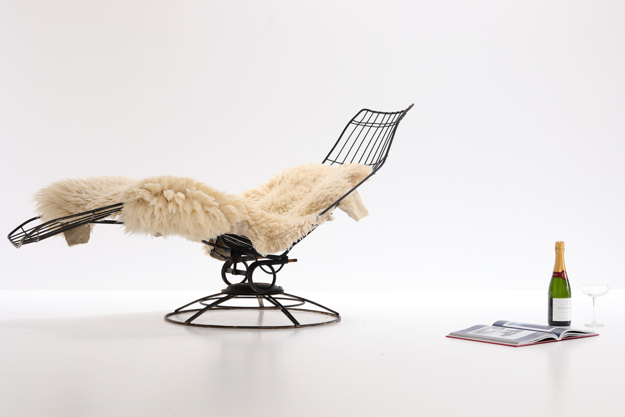 Vintage Lounge rocking chair made of steel wire, 1950's