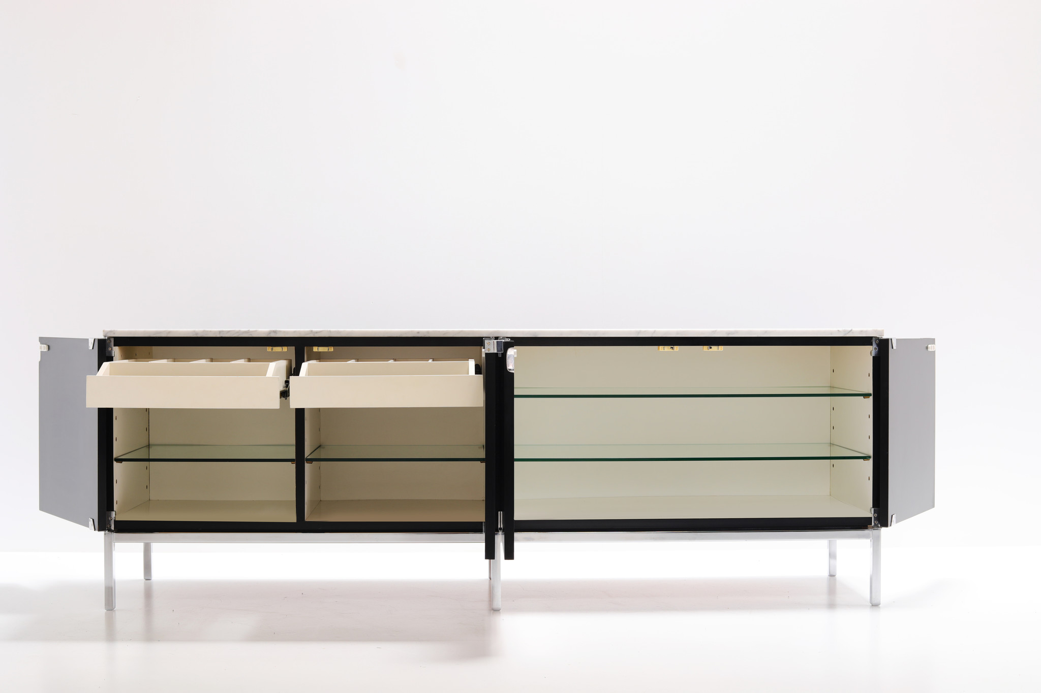 KNOLL CREDENZA ONTWORPEN DOOR FLORENCE KNOLL, 1961