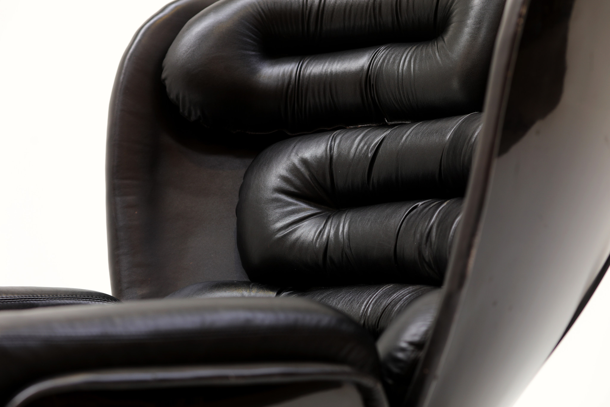 Elda Chairs ontworpen door Joe Colombo voor comfort.