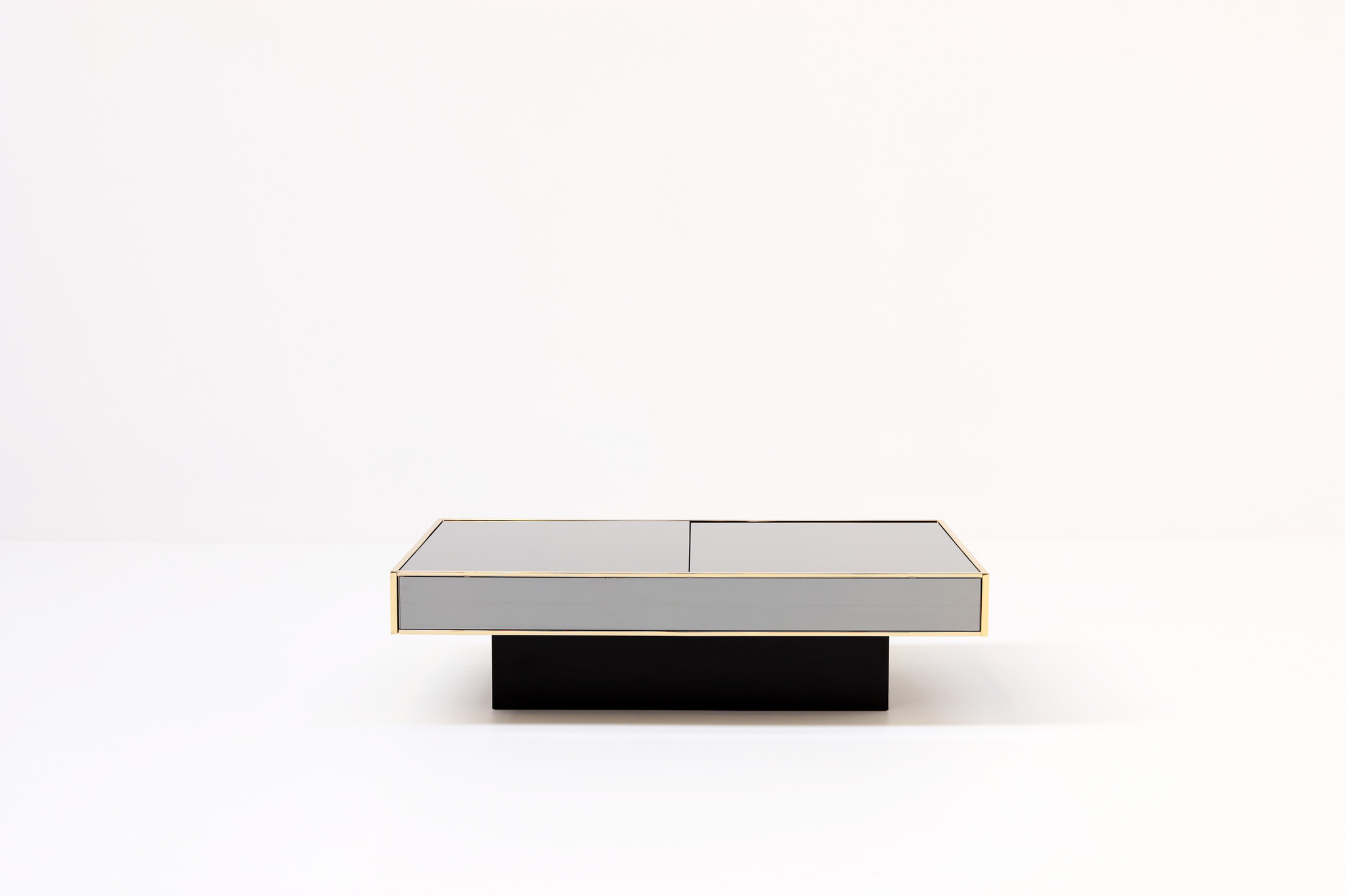 Bar coffee table designed for Cidue.