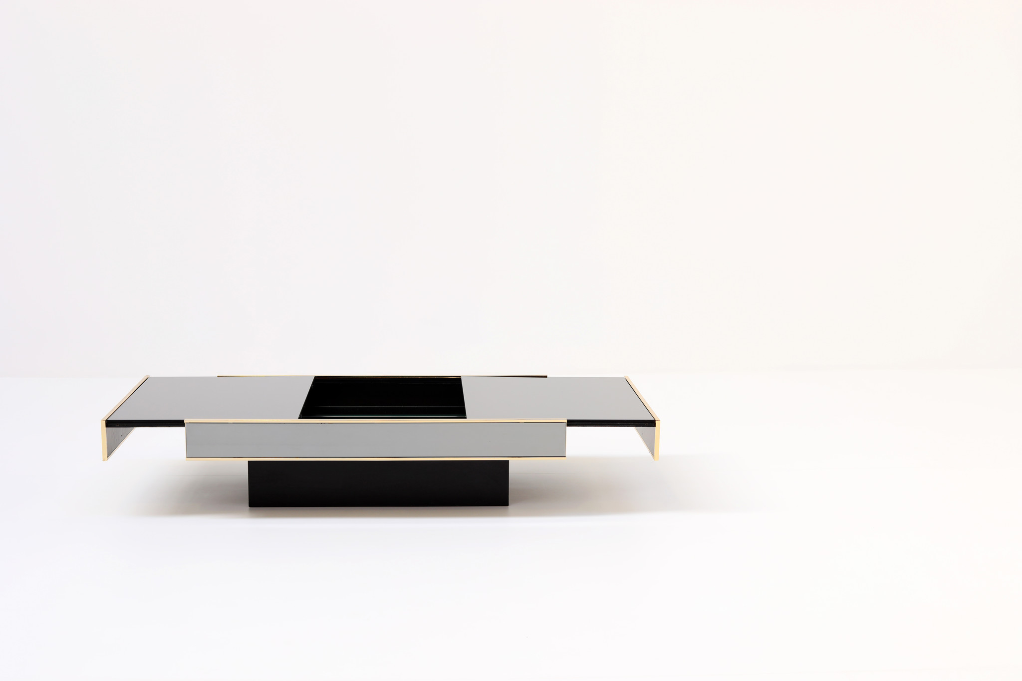 Bar coffee table designed for Cidue.