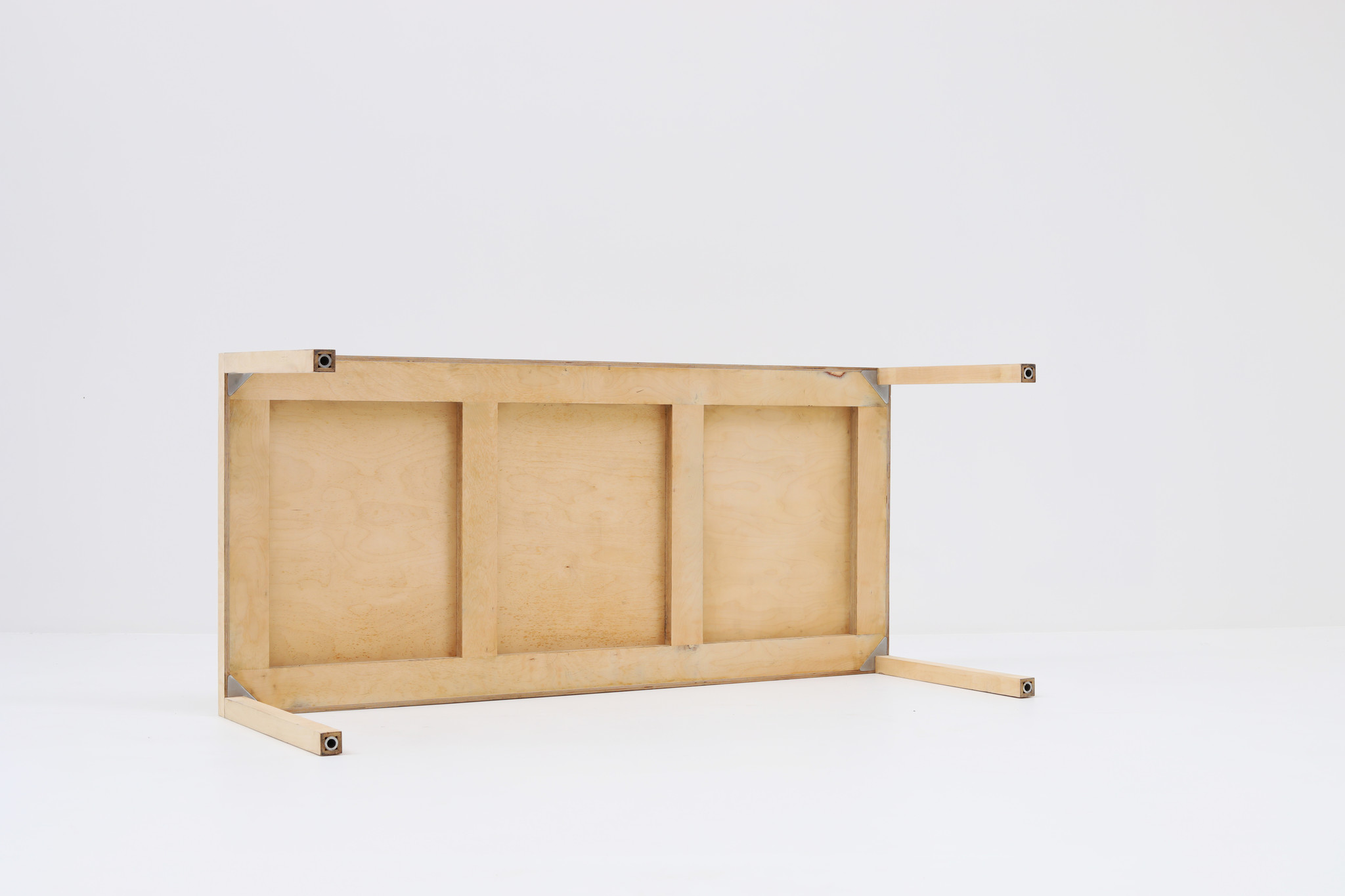 Prototype table "T88W" manufactured by Maarten Van Severen