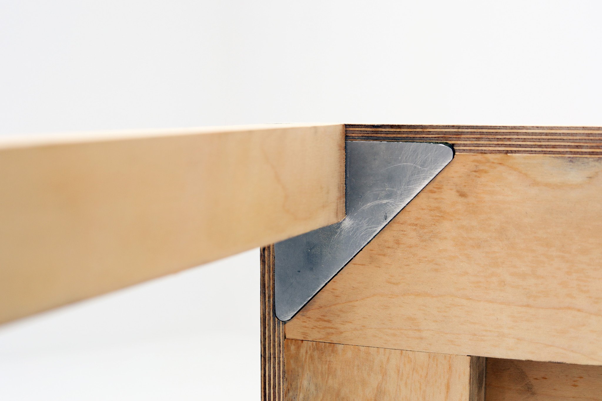 Prototype table "T88W" manufactured by Maarten Van Severen