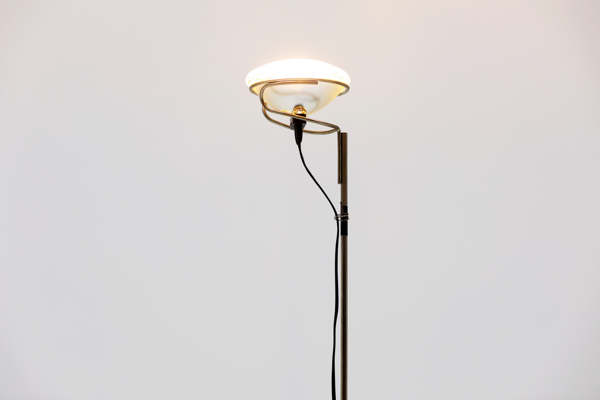 TOIO FLOOR LAMP DOORACHILLE & PIER GIACOMO CASTIGLIONI