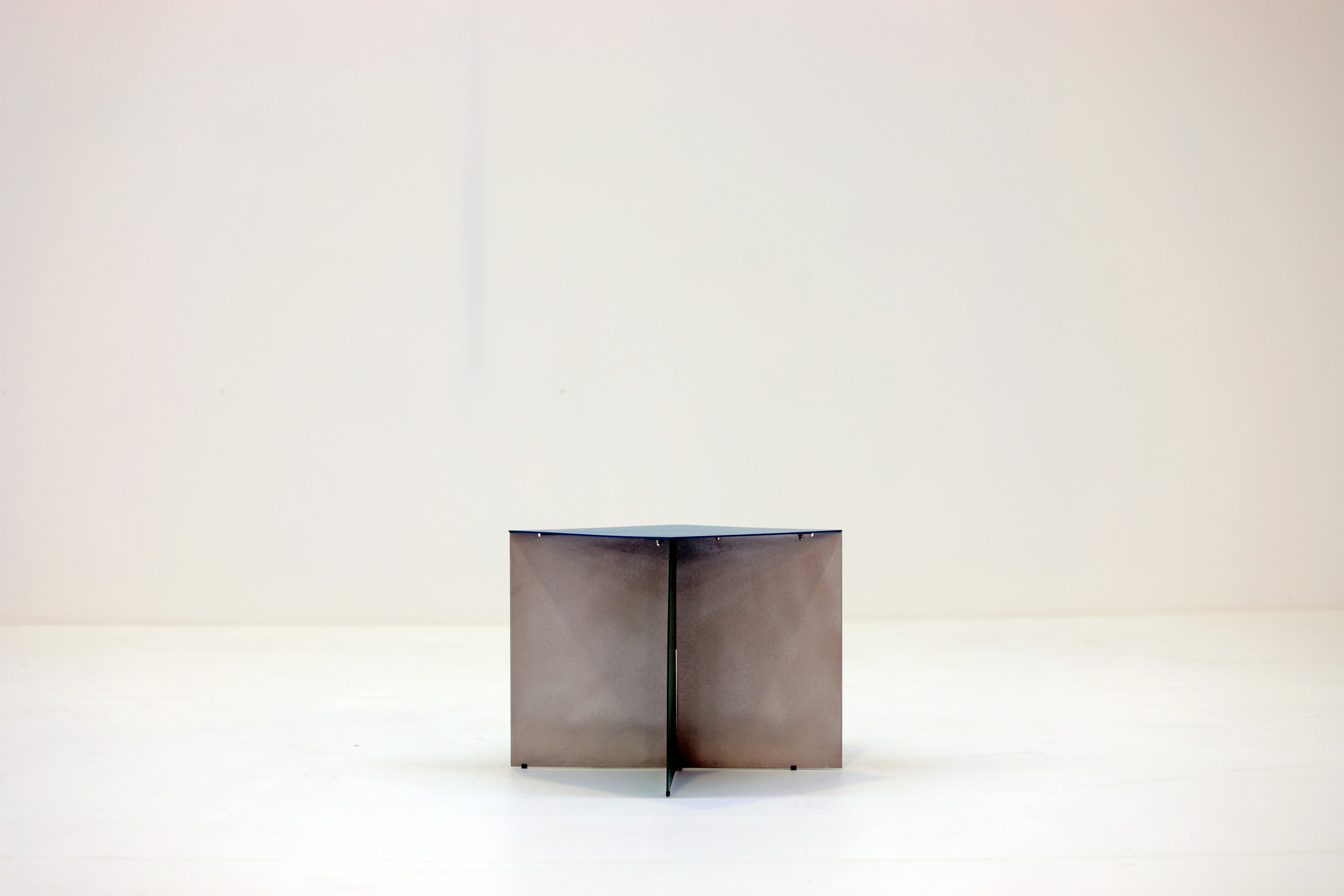 Muller Van Severen side table "alu square"