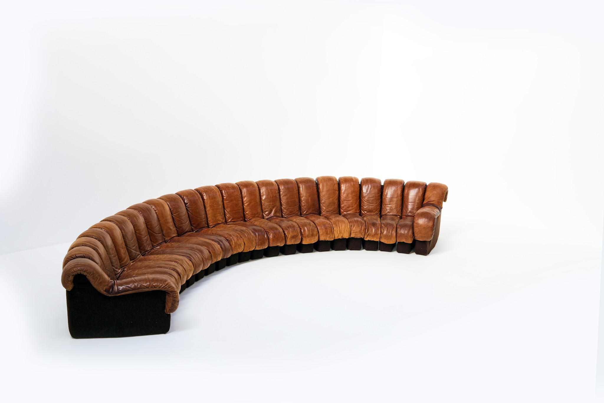 The iconic "Snake sofa" De Sede DS600