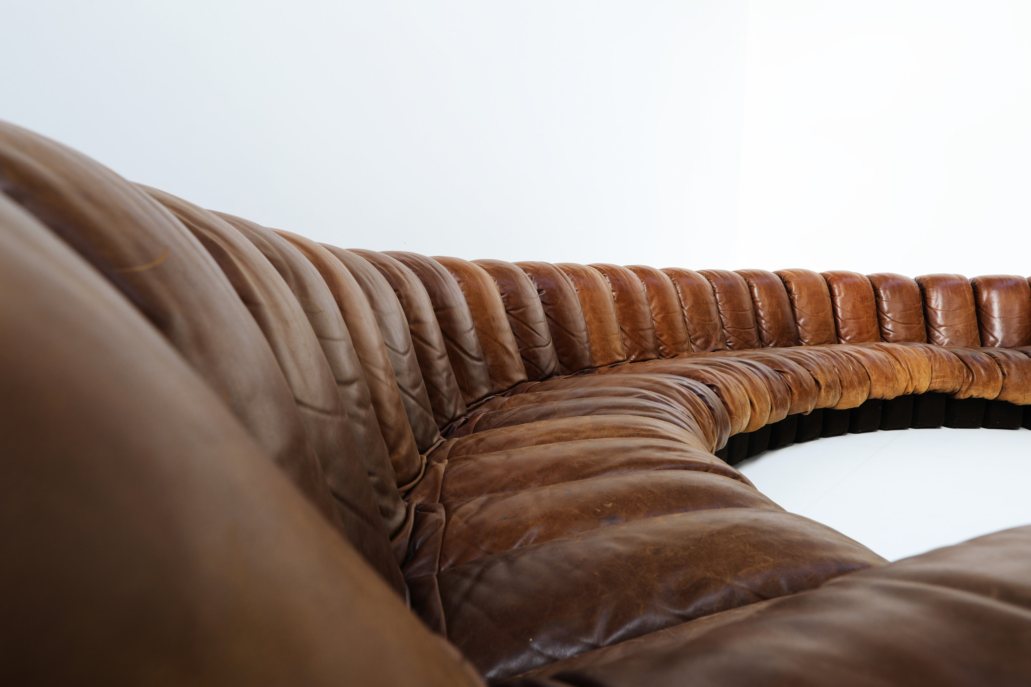 The iconic "Snake sofa" De Sede DS600