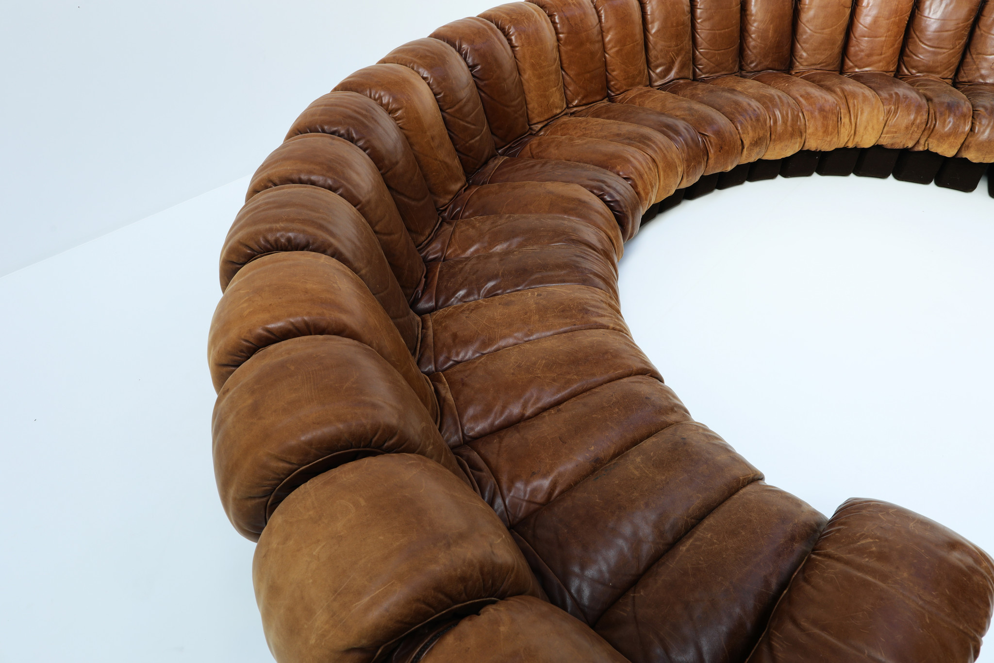 The iconic "Snake sofa" De Sede DS600