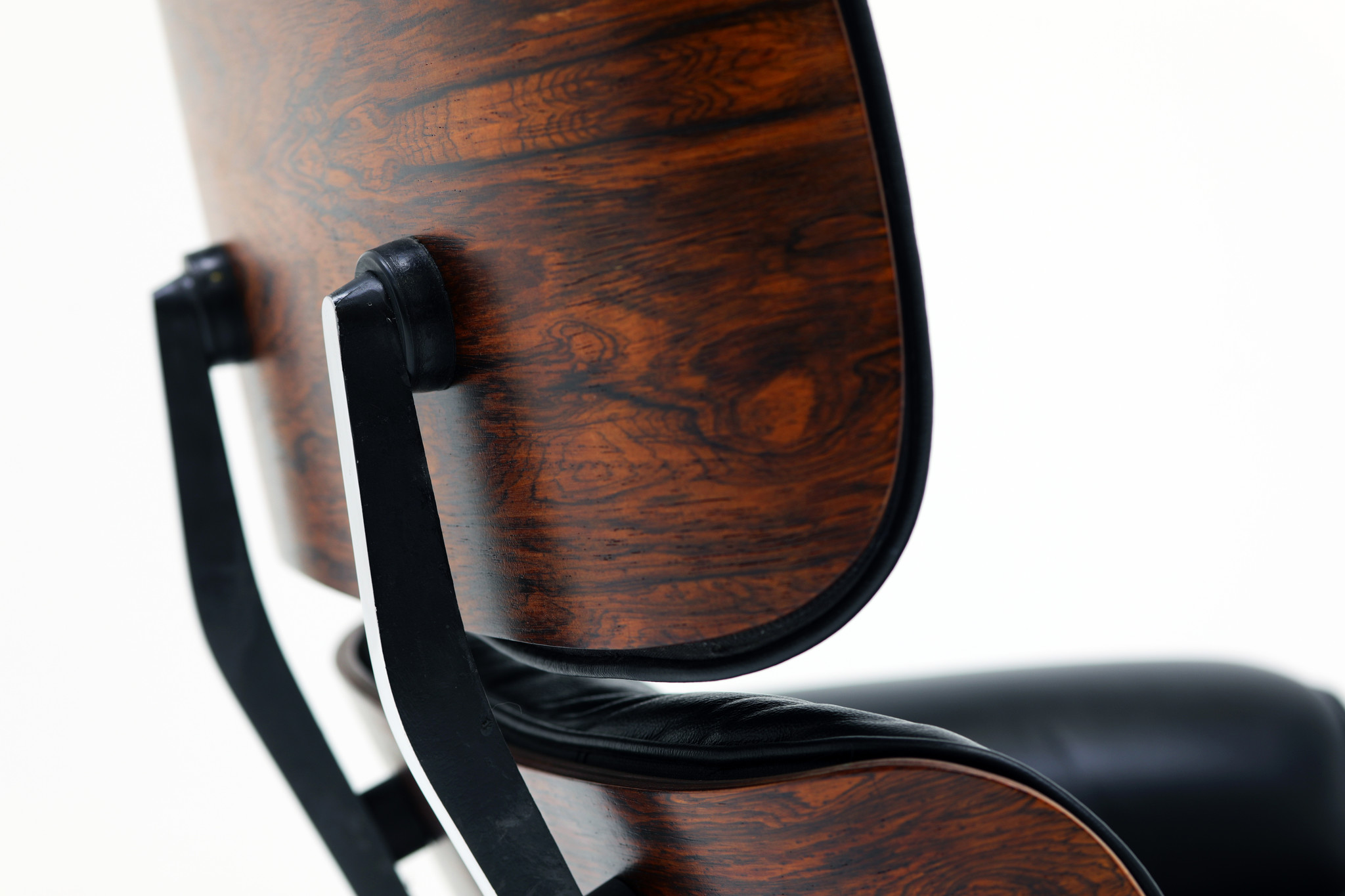 Vintage Eames Lounge Chair Rose-wood, 1960's