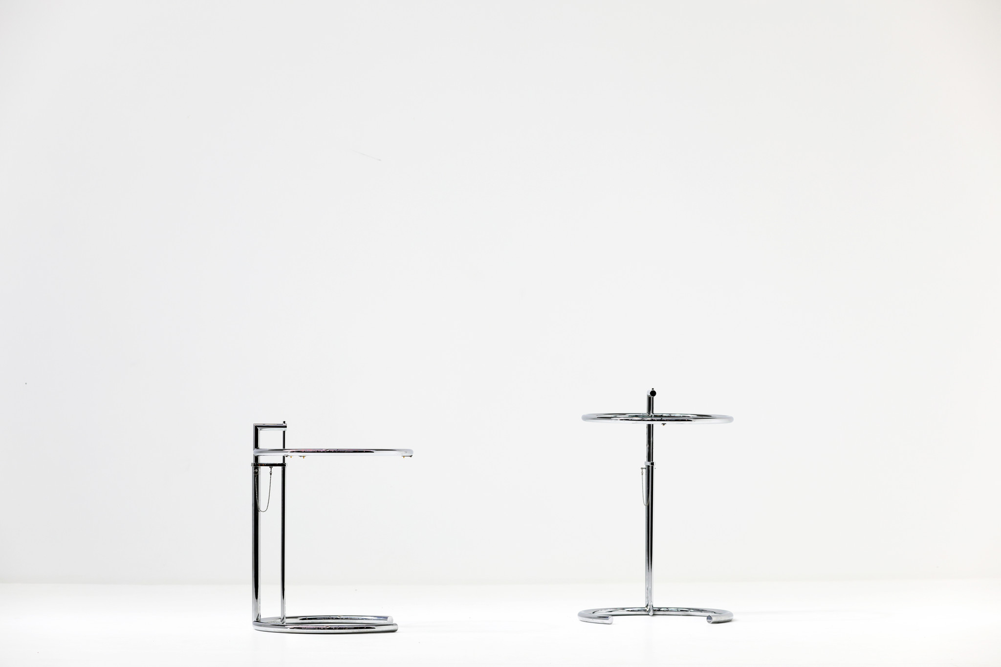 Set de 2 tables d'appoint EILEEN GREY