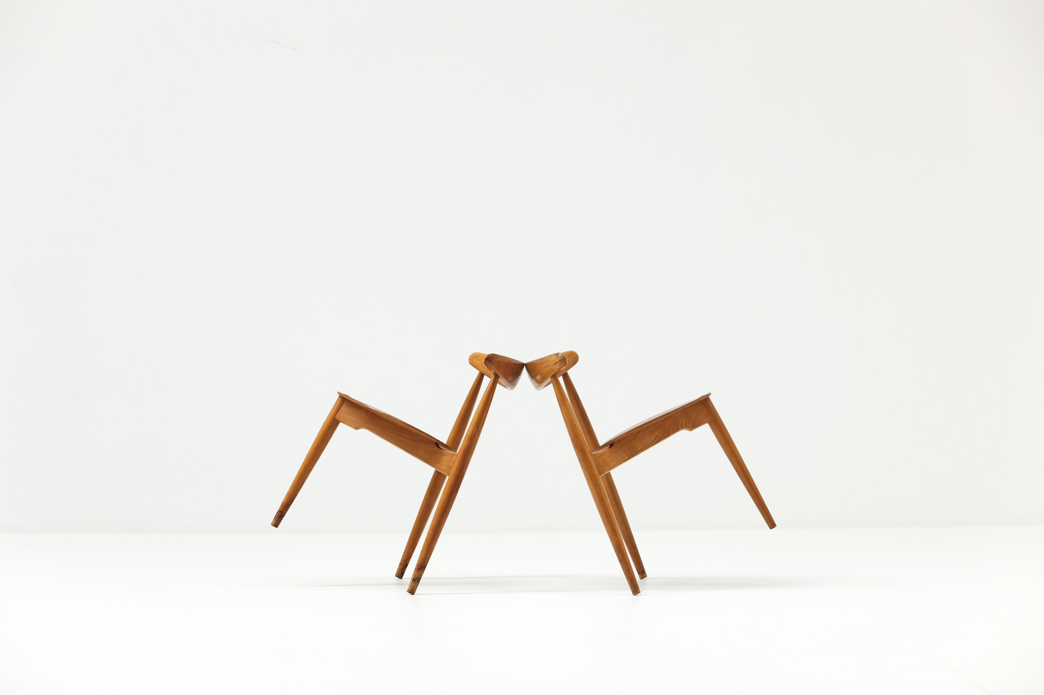 Set of 2 Oak and Teak Heart Chairs by Hans J. Wegner for Fritz Hansen, 1952
