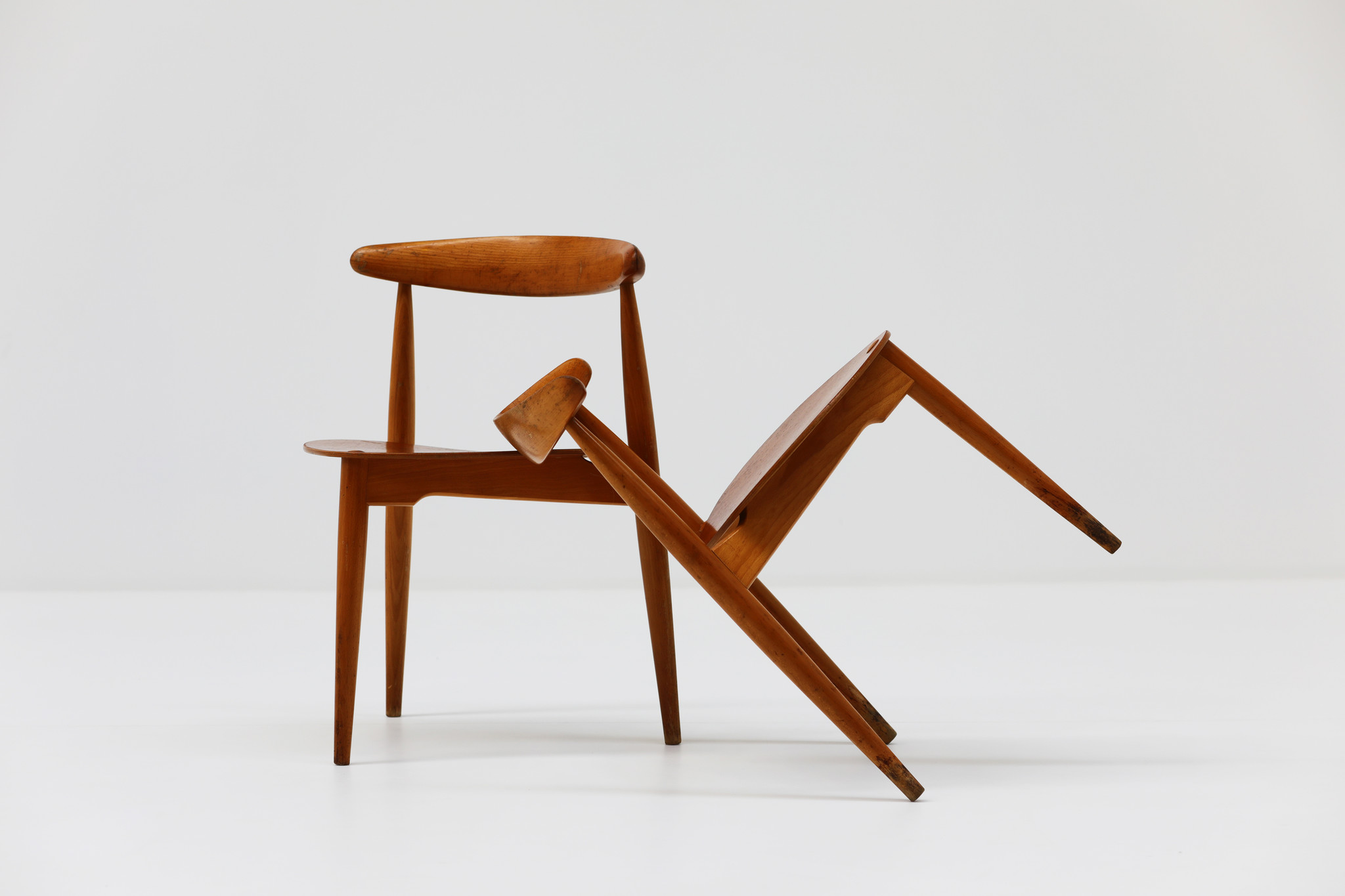 Ensemble de 2 Chaises Coeur en Chêne et Teck par Hans J. Wegner pour Fritz Hansen, 1952