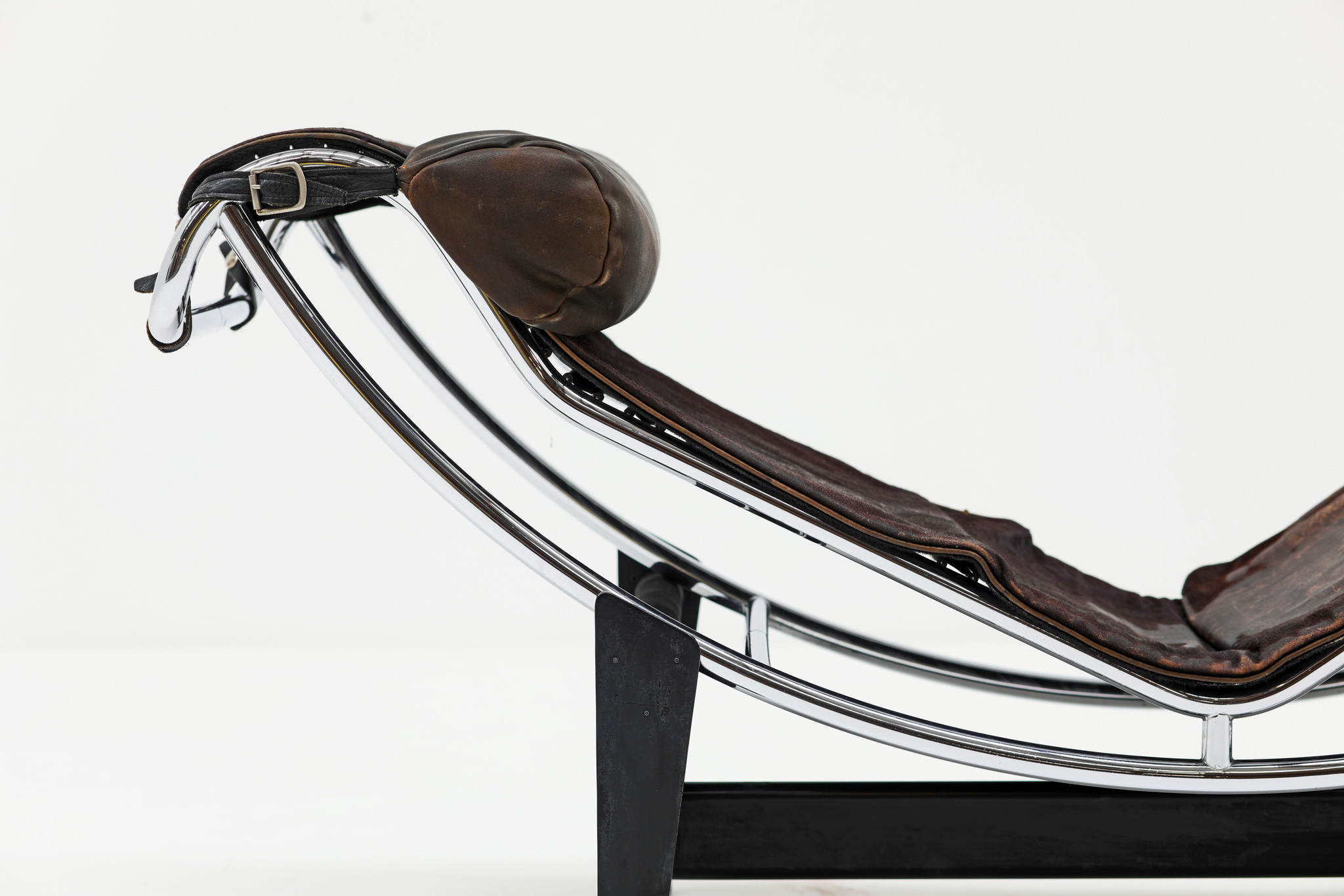 VINTAGE LE CORBUSIER CHAISE LONGUE LC4, 1960s