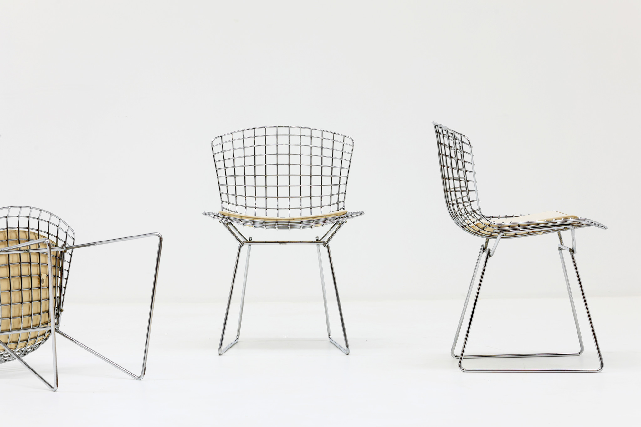 Ensemble de chaises latérales conçues par Harry Bertoia pour Knoll, années 1950