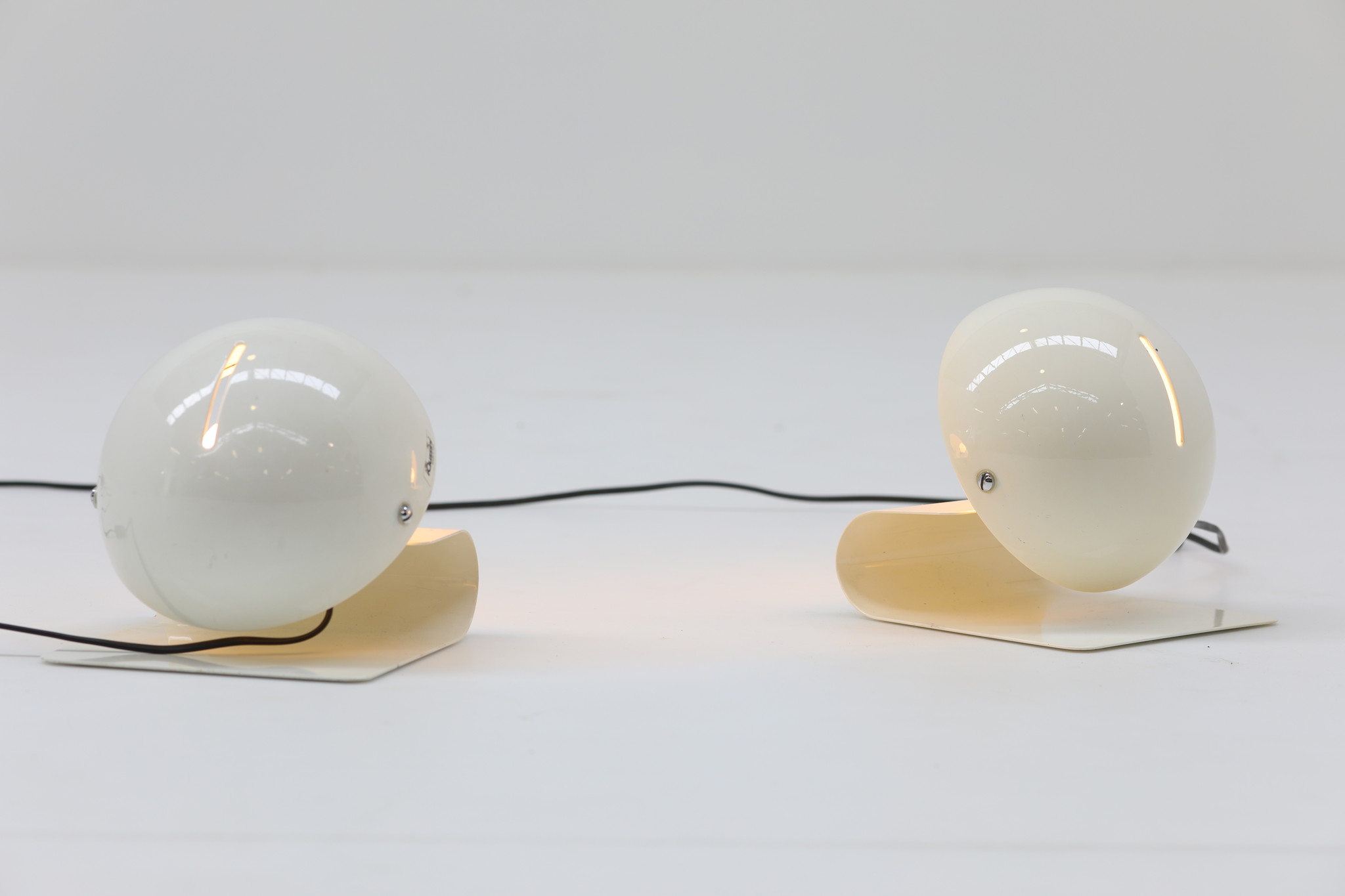 "LIE" table lamps designed by Giuseppe Cormio for Guzzini, 1970's