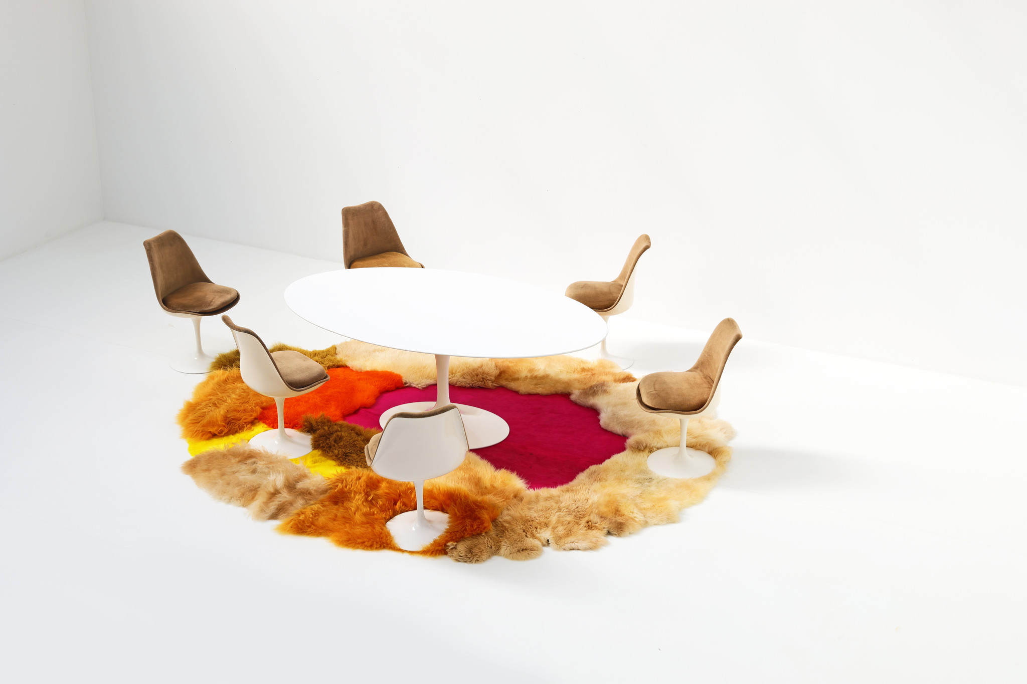 Tulip stoelen door Eero Saarinen voor Knoll International