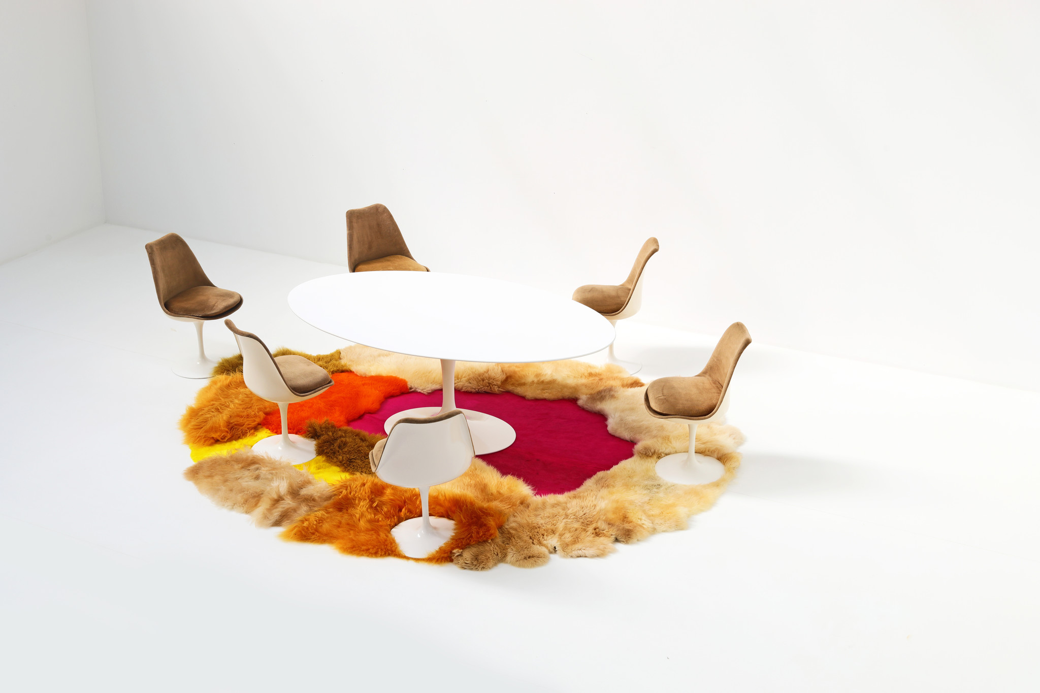 Eero Saarinen oval tulip dining table for Knoll