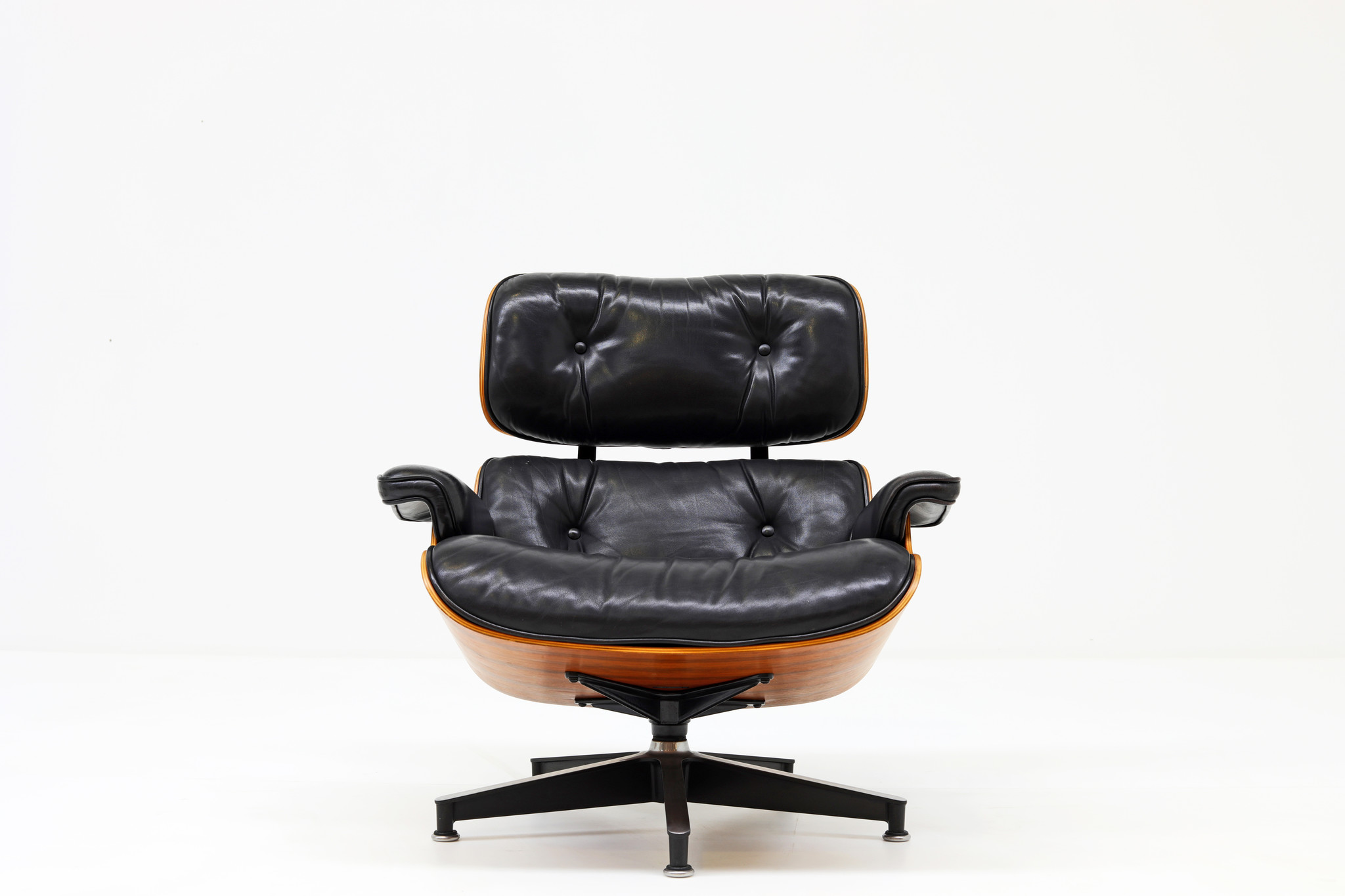 Vintage Eames Lounge  Chair Rose-wood voor Herman Miller, 1980's