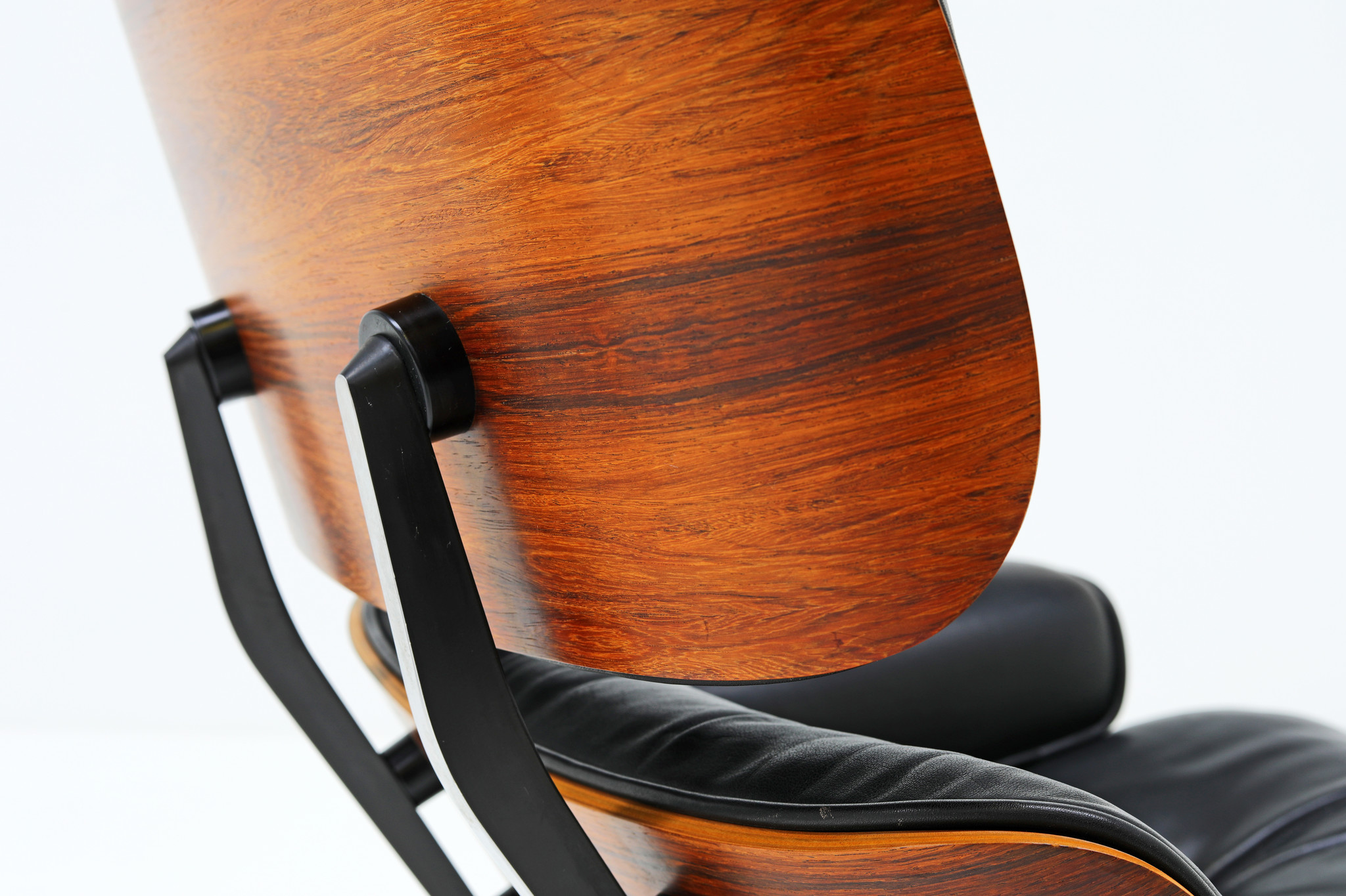 Vintage Eames Lounge  Chair Rose-wood voor Herman Miller, 1980's