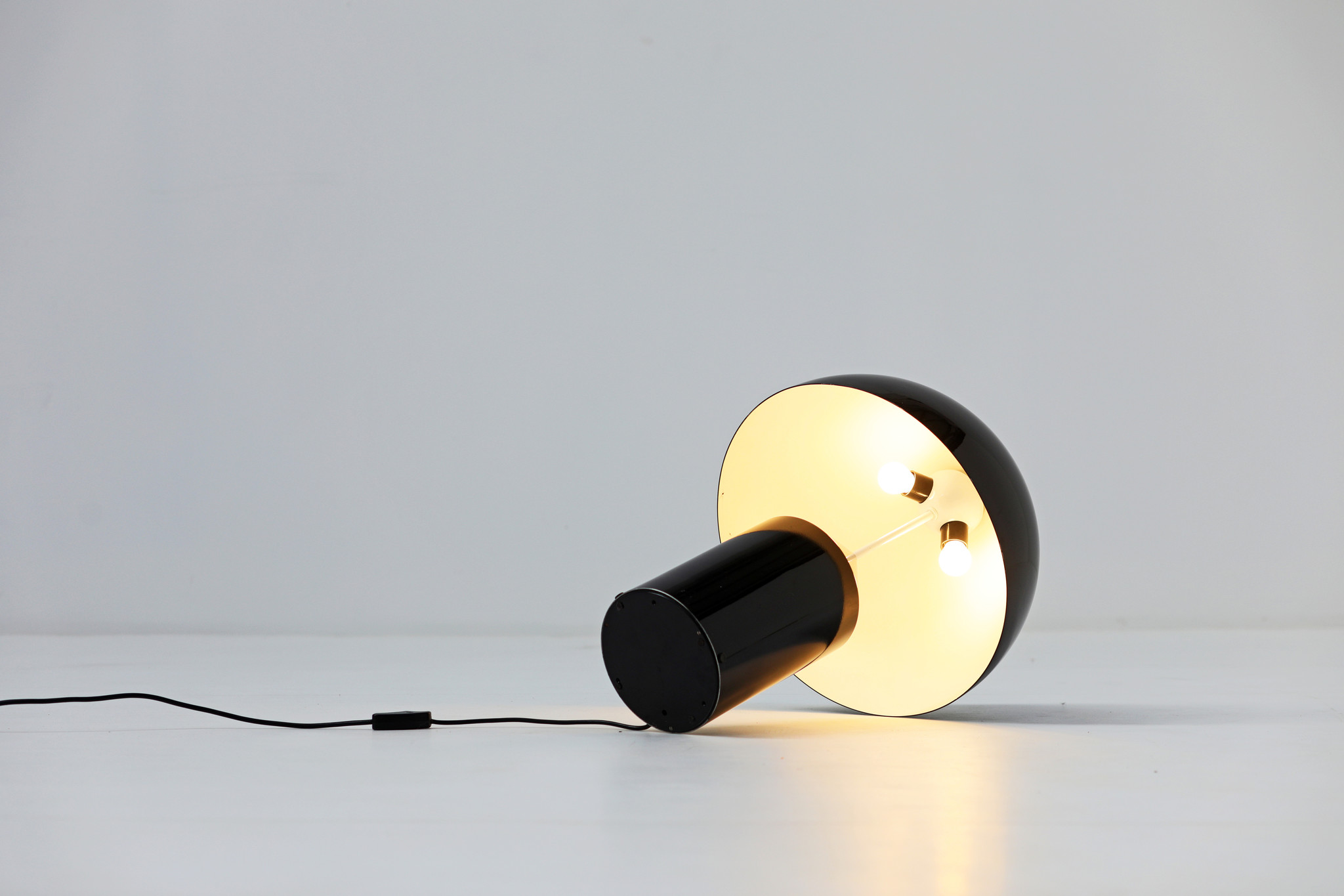 Lampe de table Atollo par Vico Magistretti pour Oluce, 1970