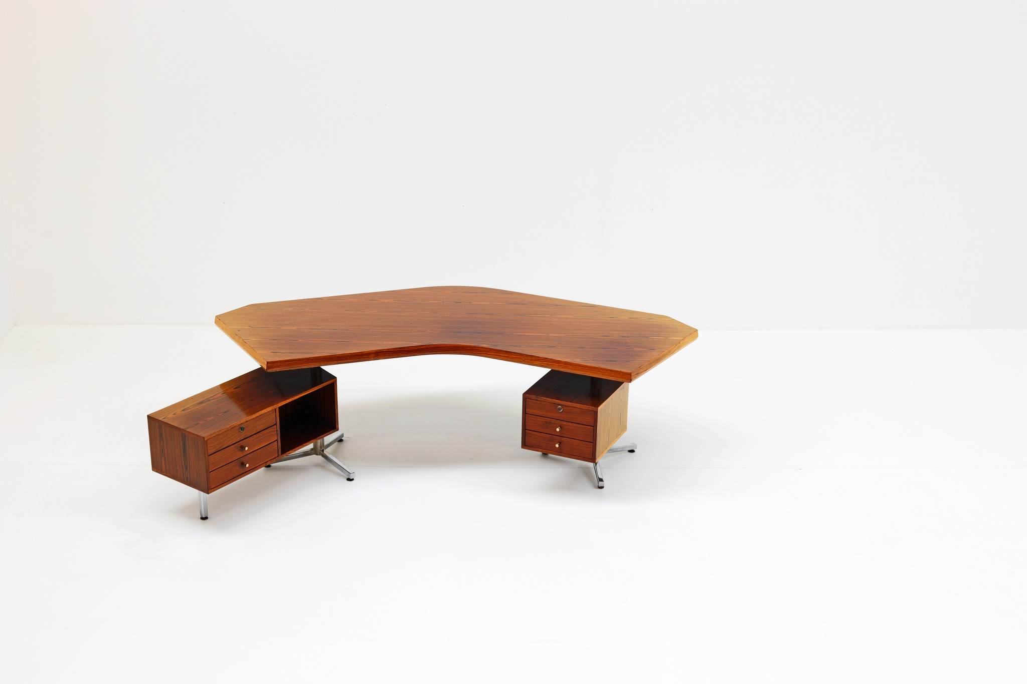 Vintage Osvaldo Borsani desk for Tecno 1956 in rosewood
