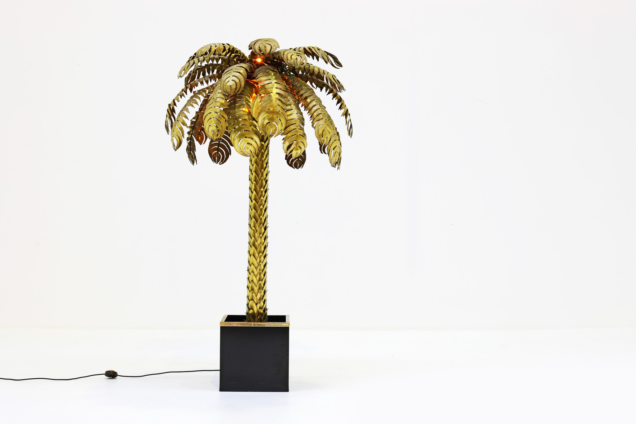 Large Maison Jansen palm tree lamp, 1970s